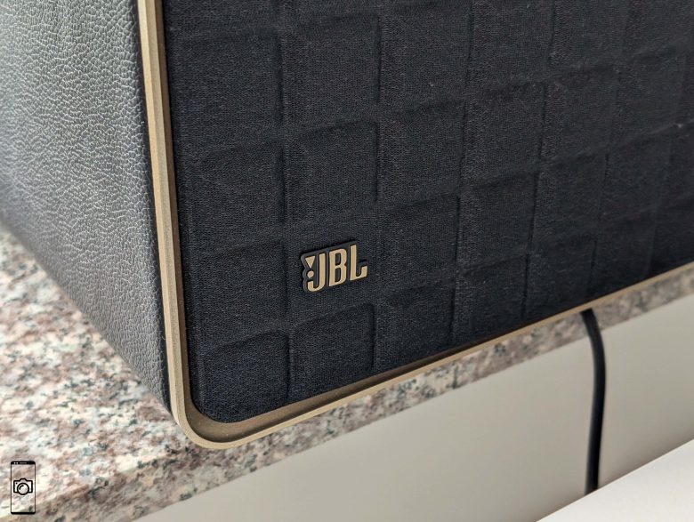 JBL Authentics 500