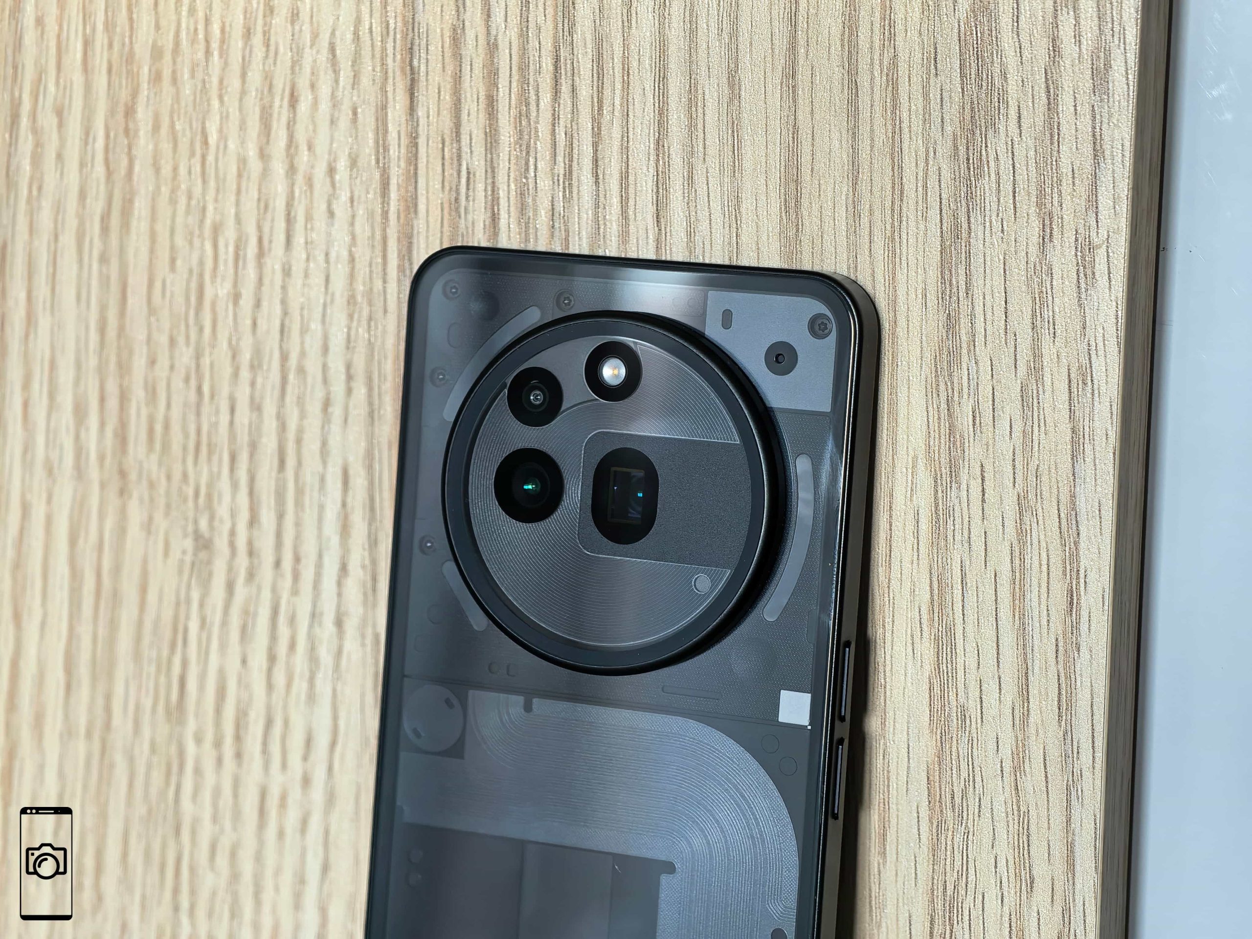 Nothing Phone (3a) Pro