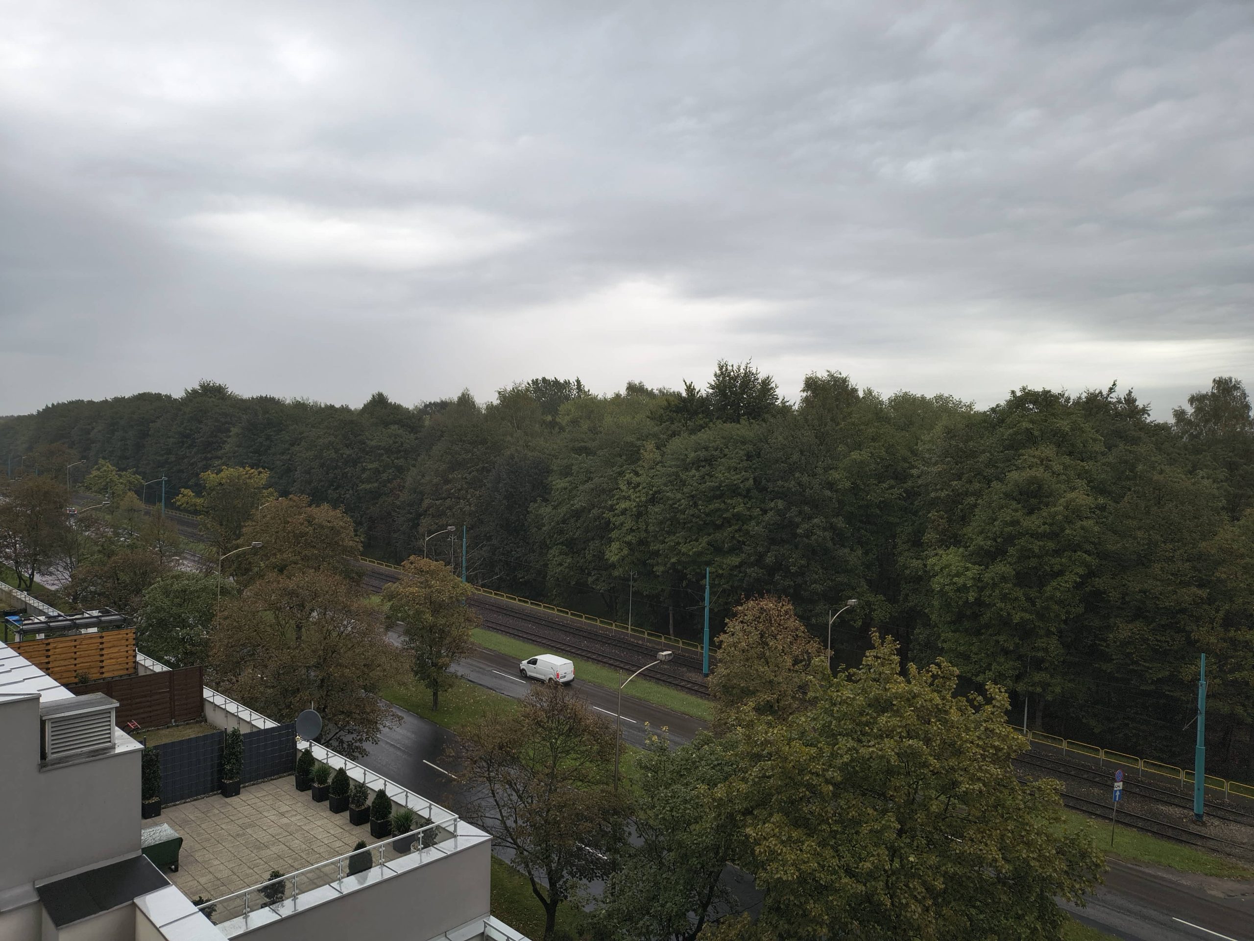 Pochmurna pogoda - Motorola Edge 50 Neo