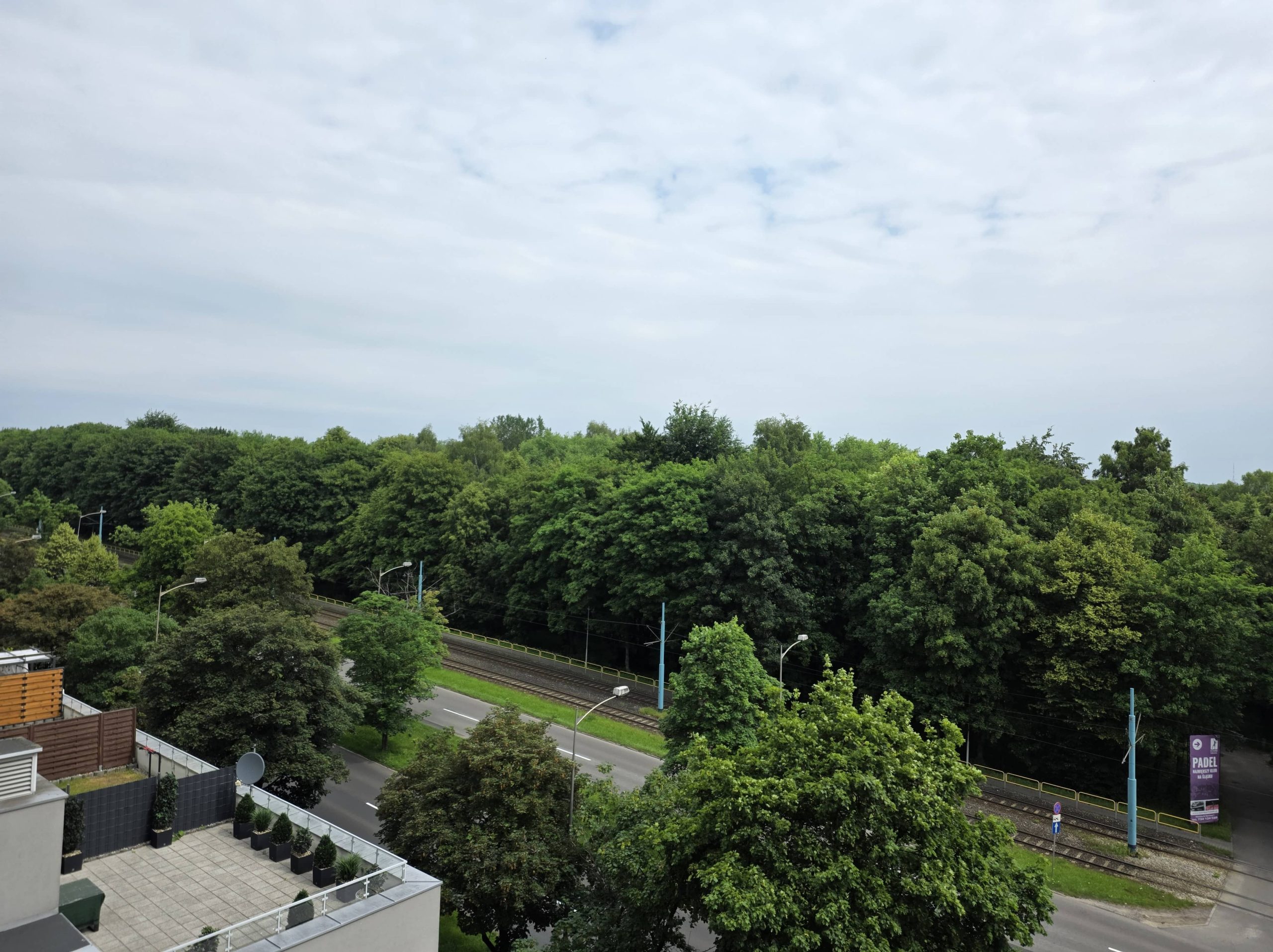 Pochmurna pogoda - Samsung Galaxy S25 Edge