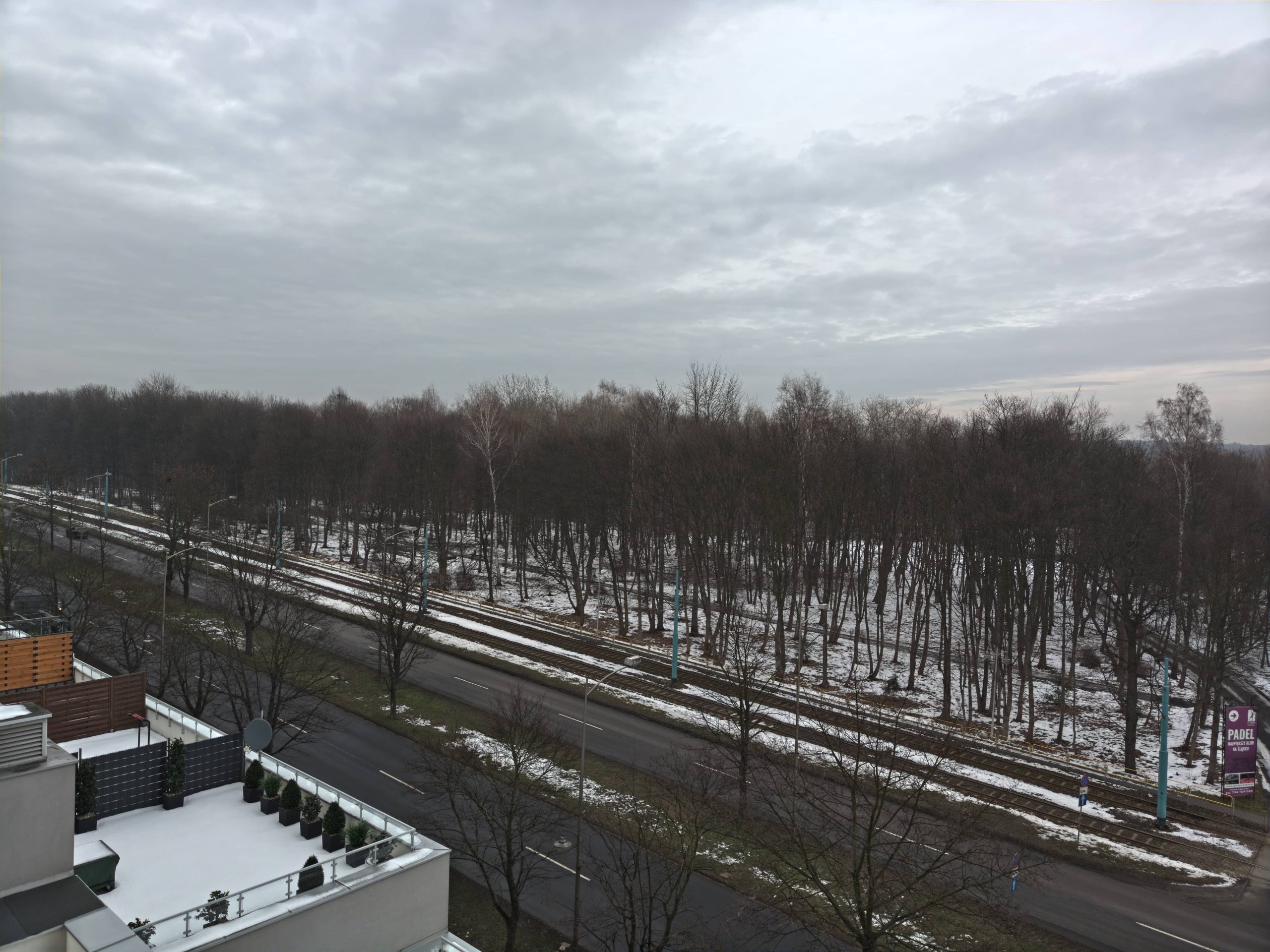 Pochmurna pogoda - realme GT7 Pro