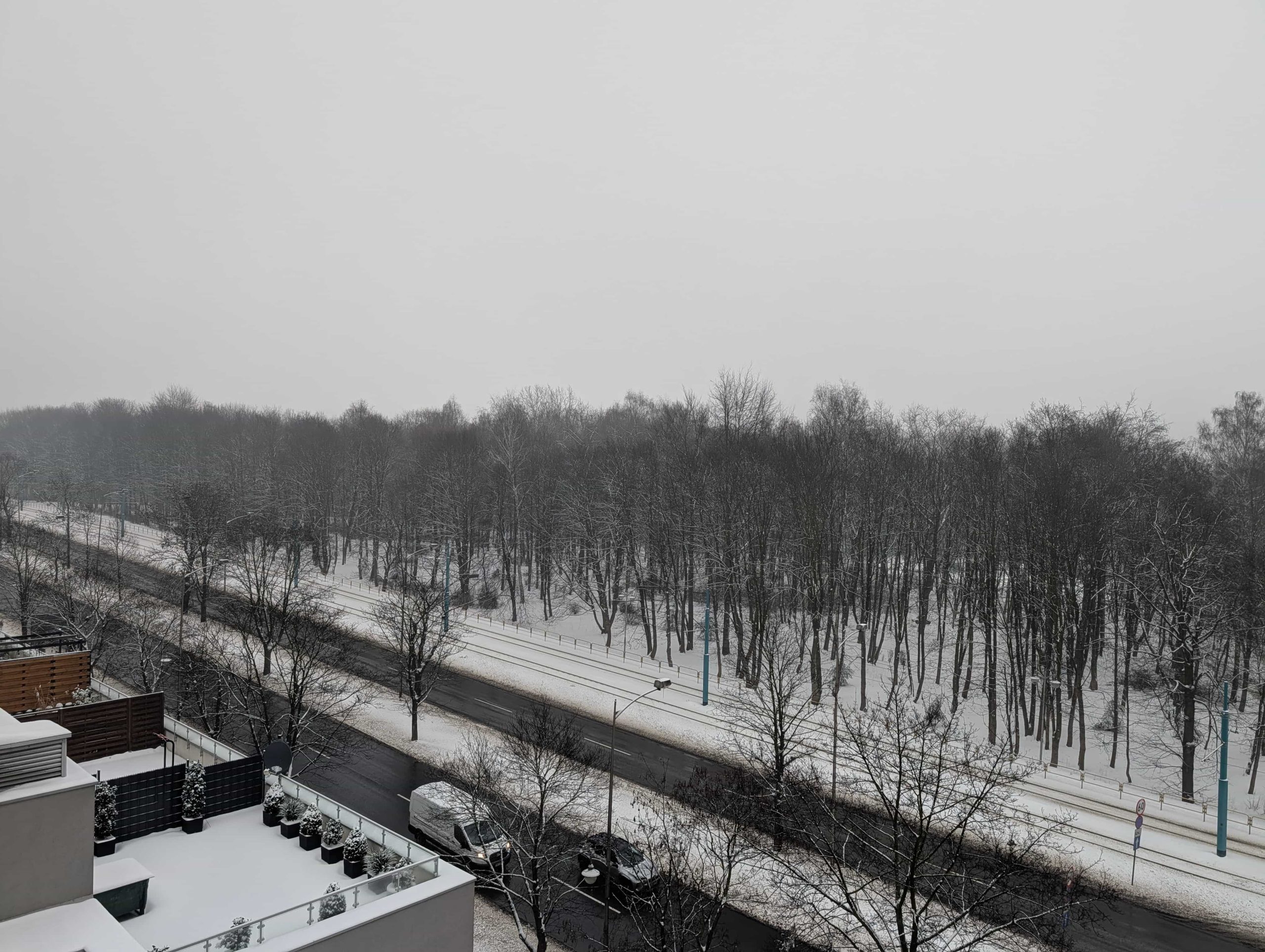 Pochmurna pogoda - Google Pixel 10 Pro