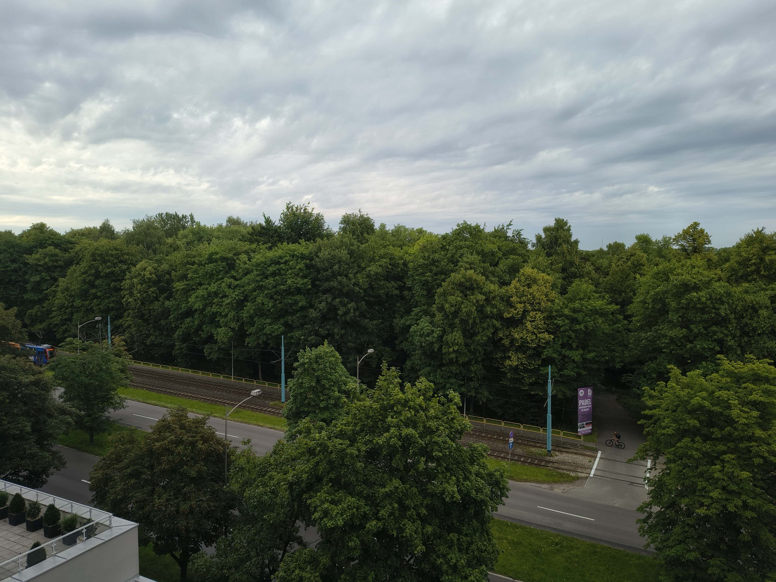 Pochmurna pogoda - Motorola Edge 60