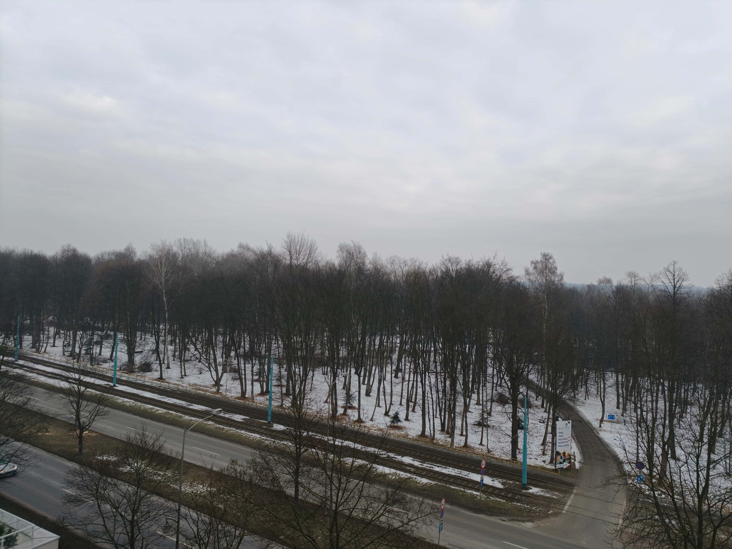 Pochmurna pogoda - OPPO Find X9 Pro