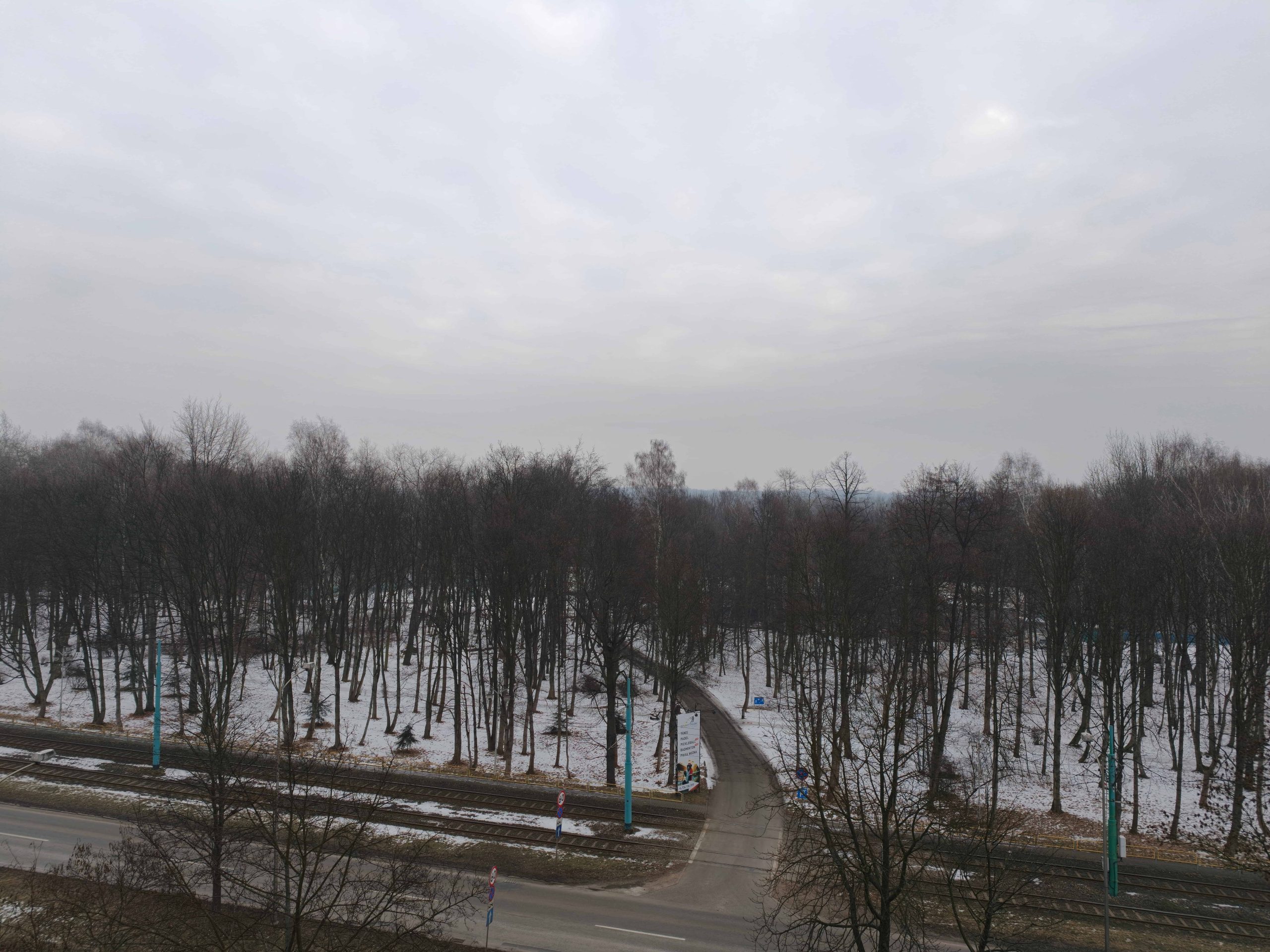 Pochmurna pogoda - OPPO Find X9 Pro