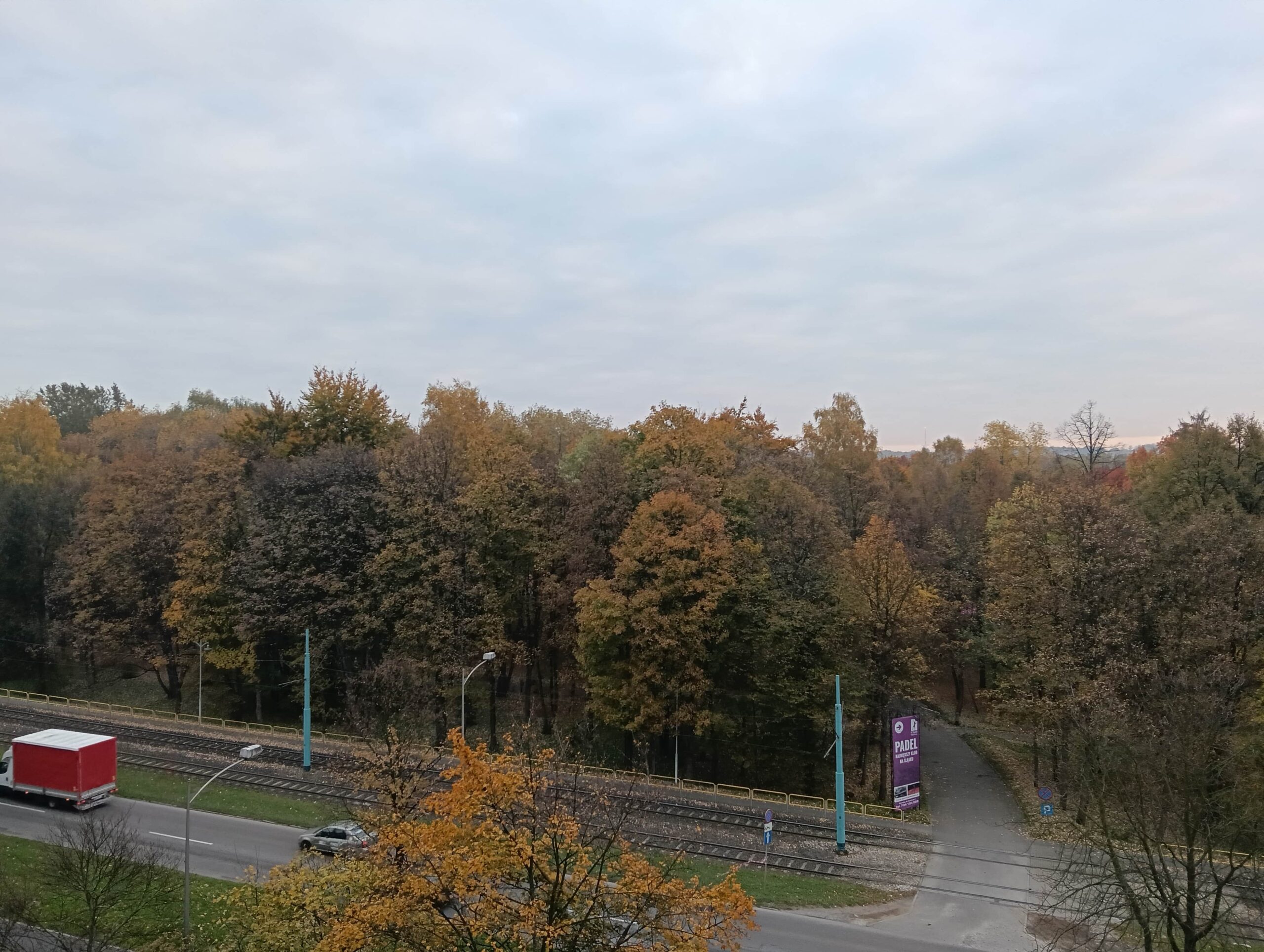 Pochmurna pogoda - OPPO Reno12 F