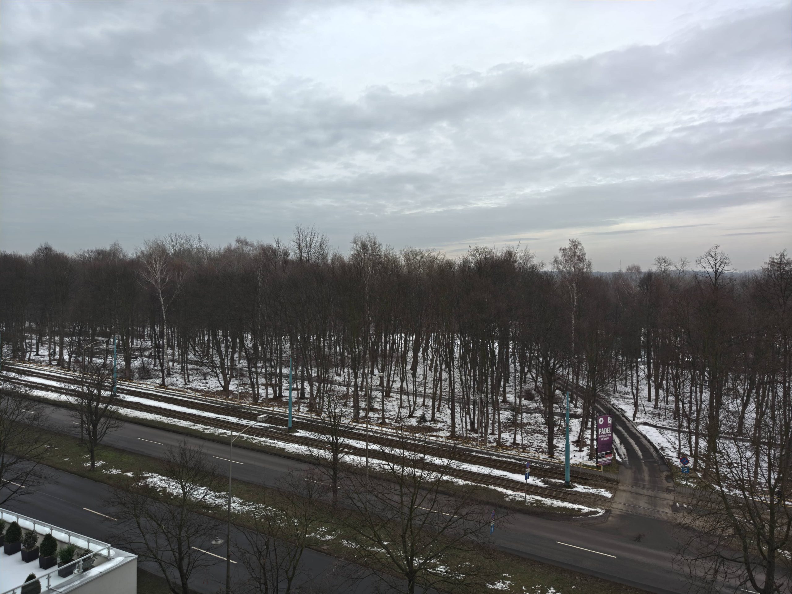 Pochmurna pogoda - realme GT7 Pro