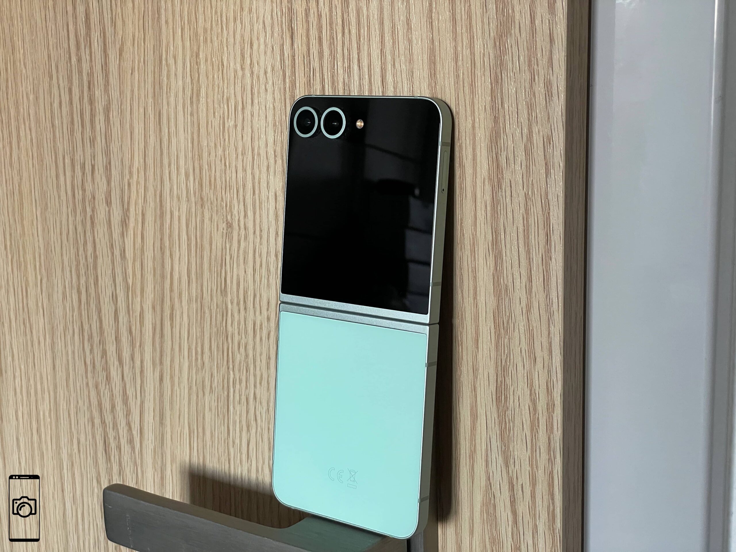 Samsung Galaxy Z Flip6