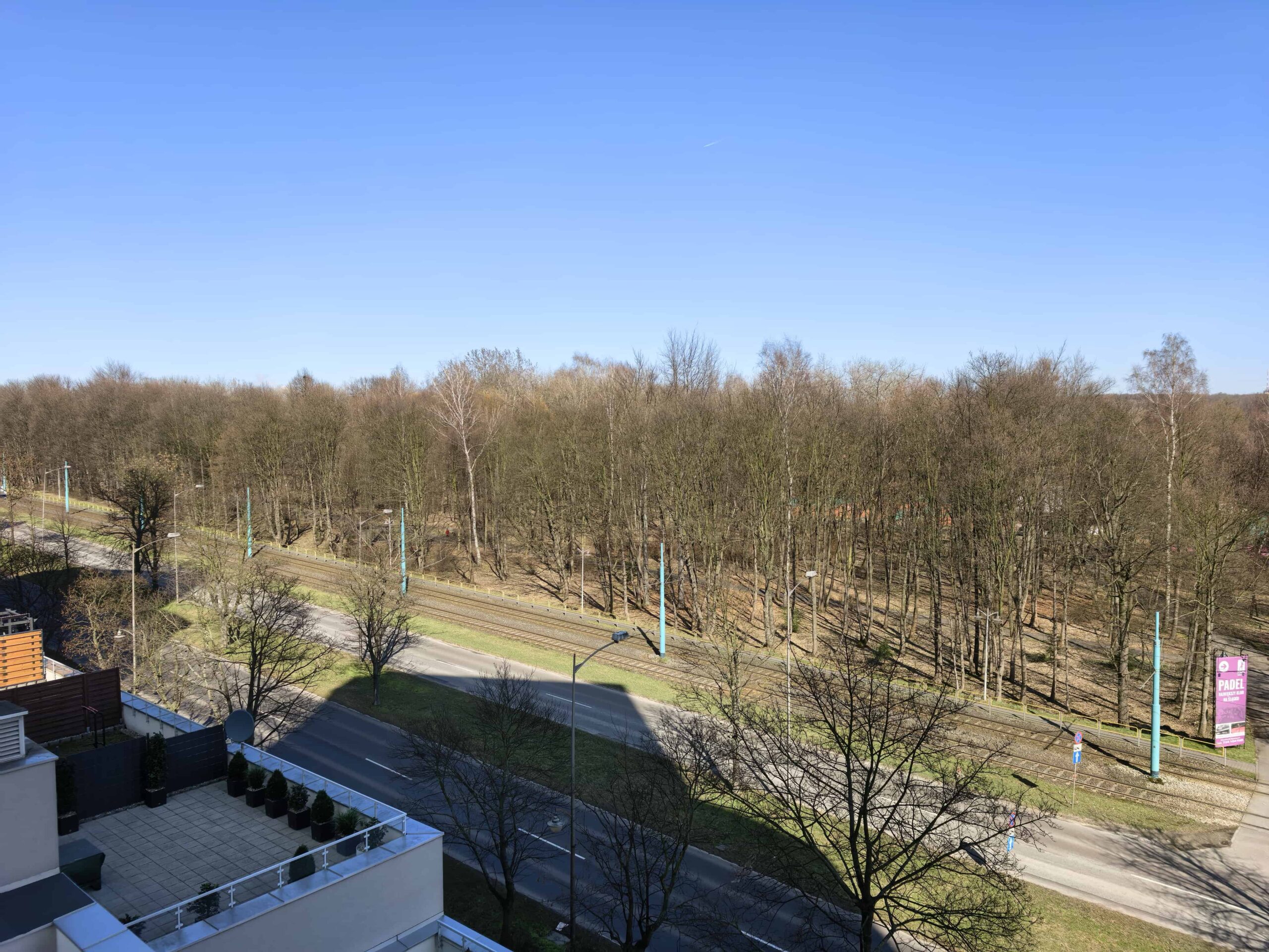 Słoneczna pogoda - Huawei Mate X6
