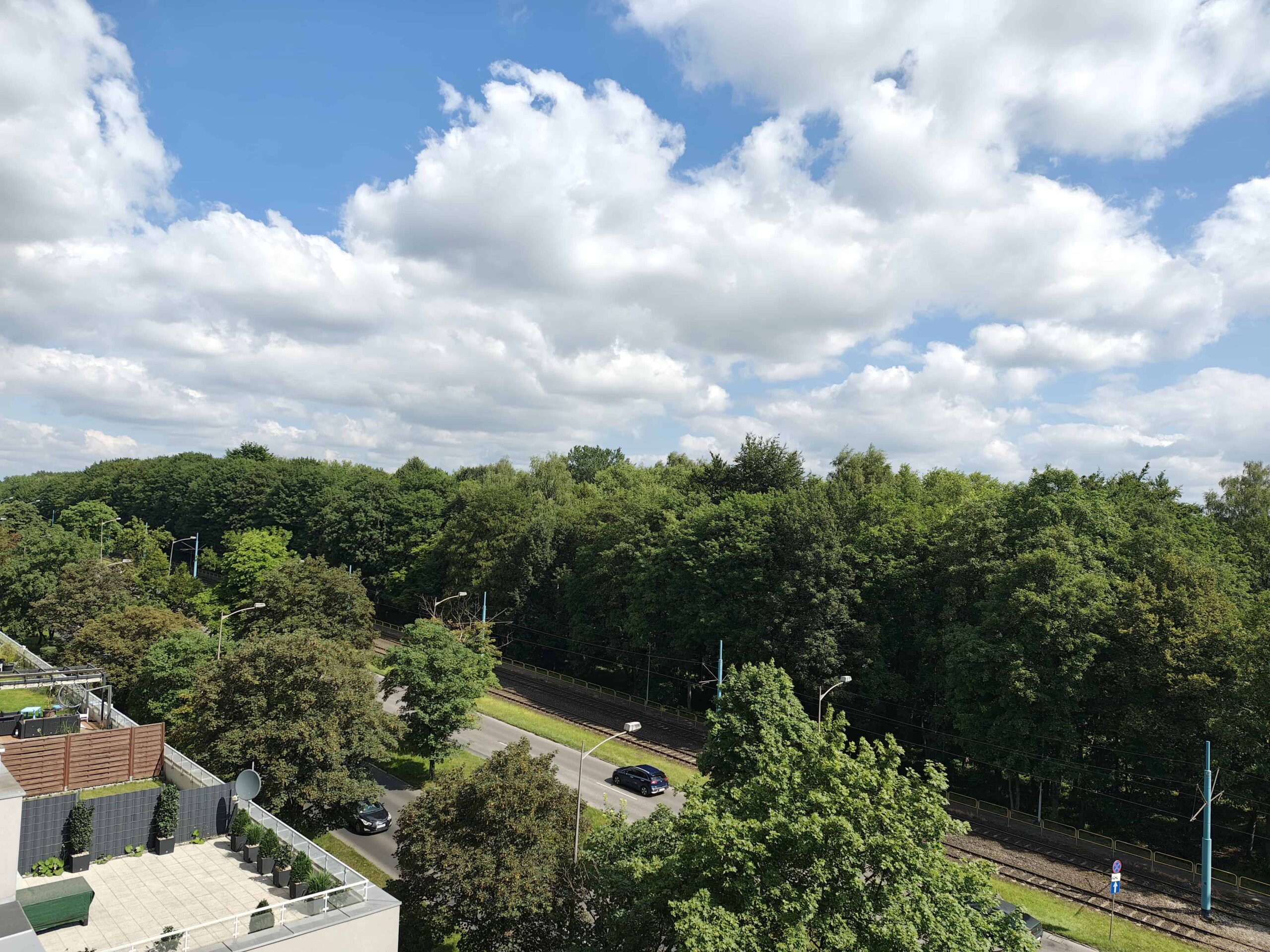 Słoneczna pogoda - Motorola Edge 50 Ultra Słoneczna pogoda - Motorola Edge 50 Ultra