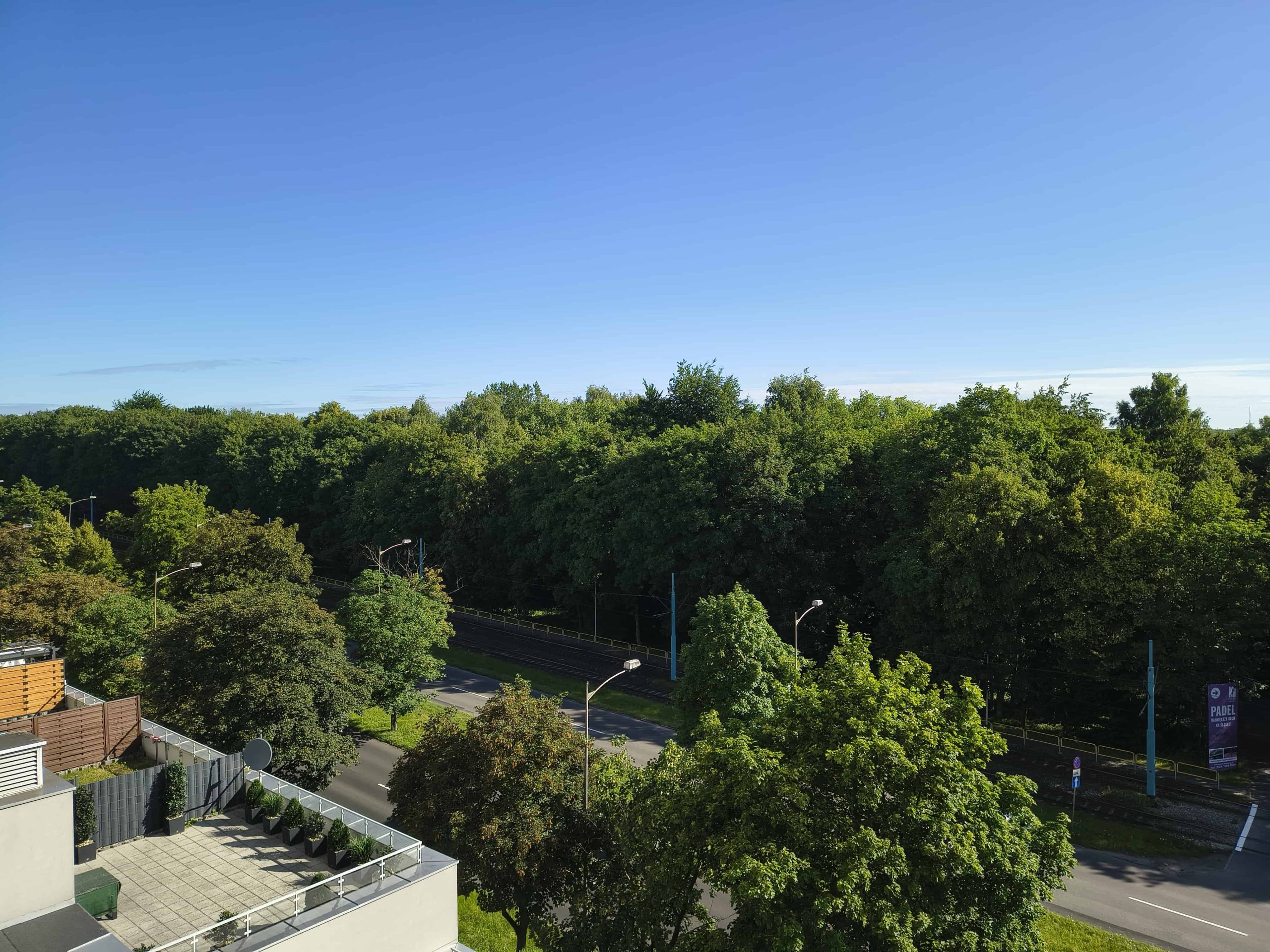 Słoneczna pogoda - Motorola Edge 60