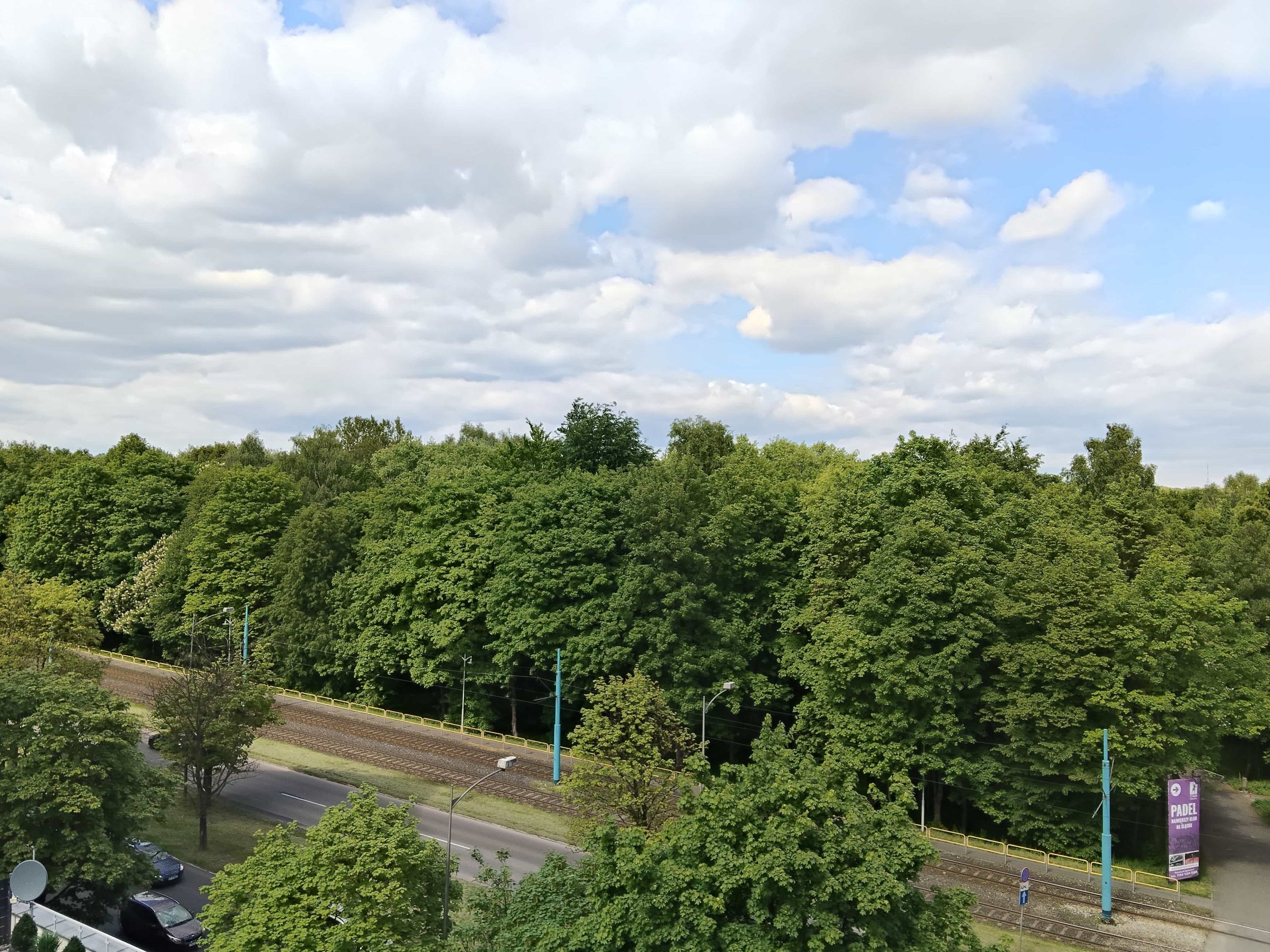 Słoneczna pogoda - OPPO Reno13 FS