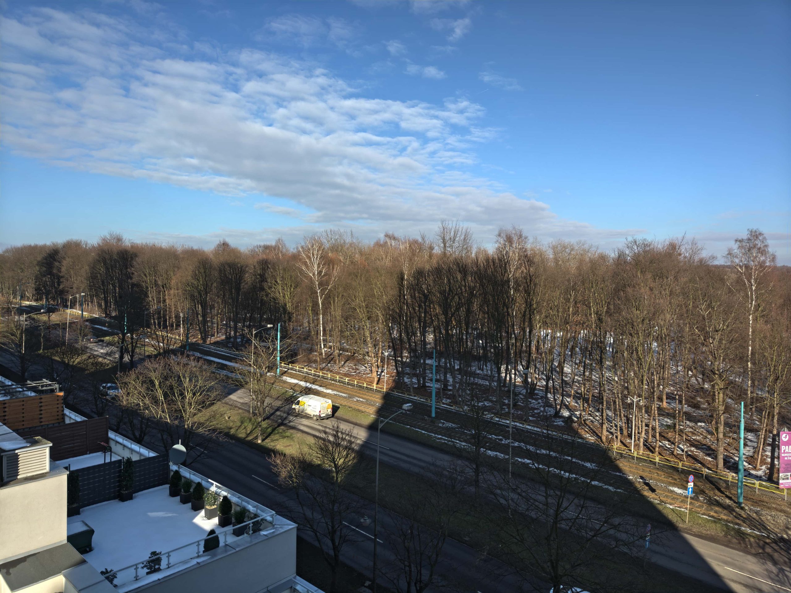 Słoneczna pogoda - realme GT7 Pro