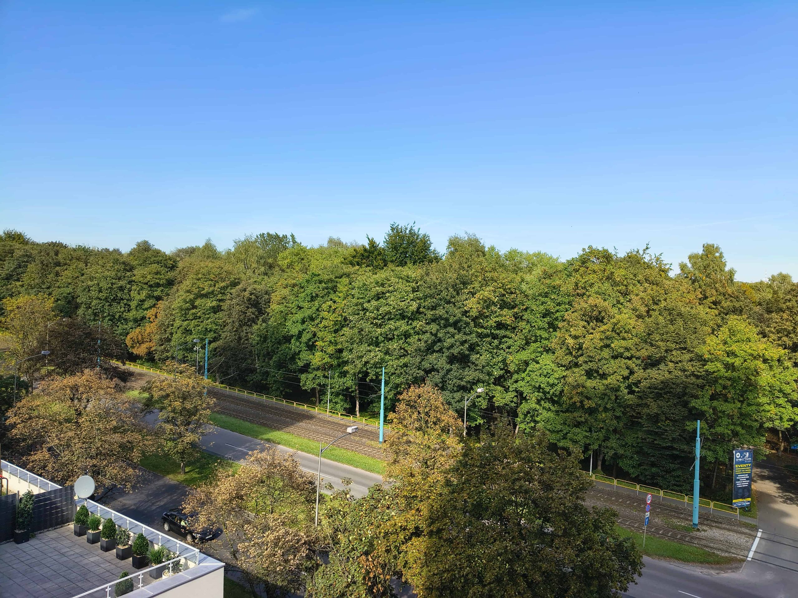 Słoneczna pogoda - Motorola Moto G86