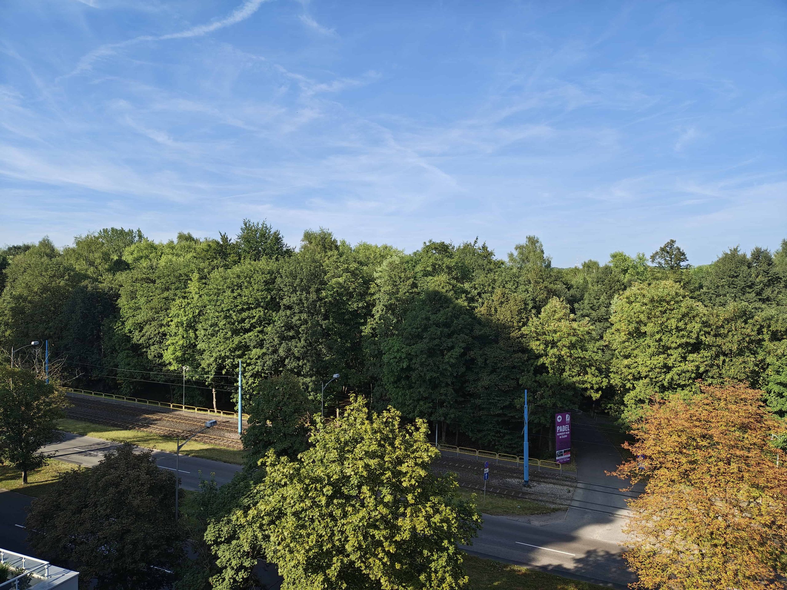 Słoneczna pogoda - Motorola Razr 50 Ultra