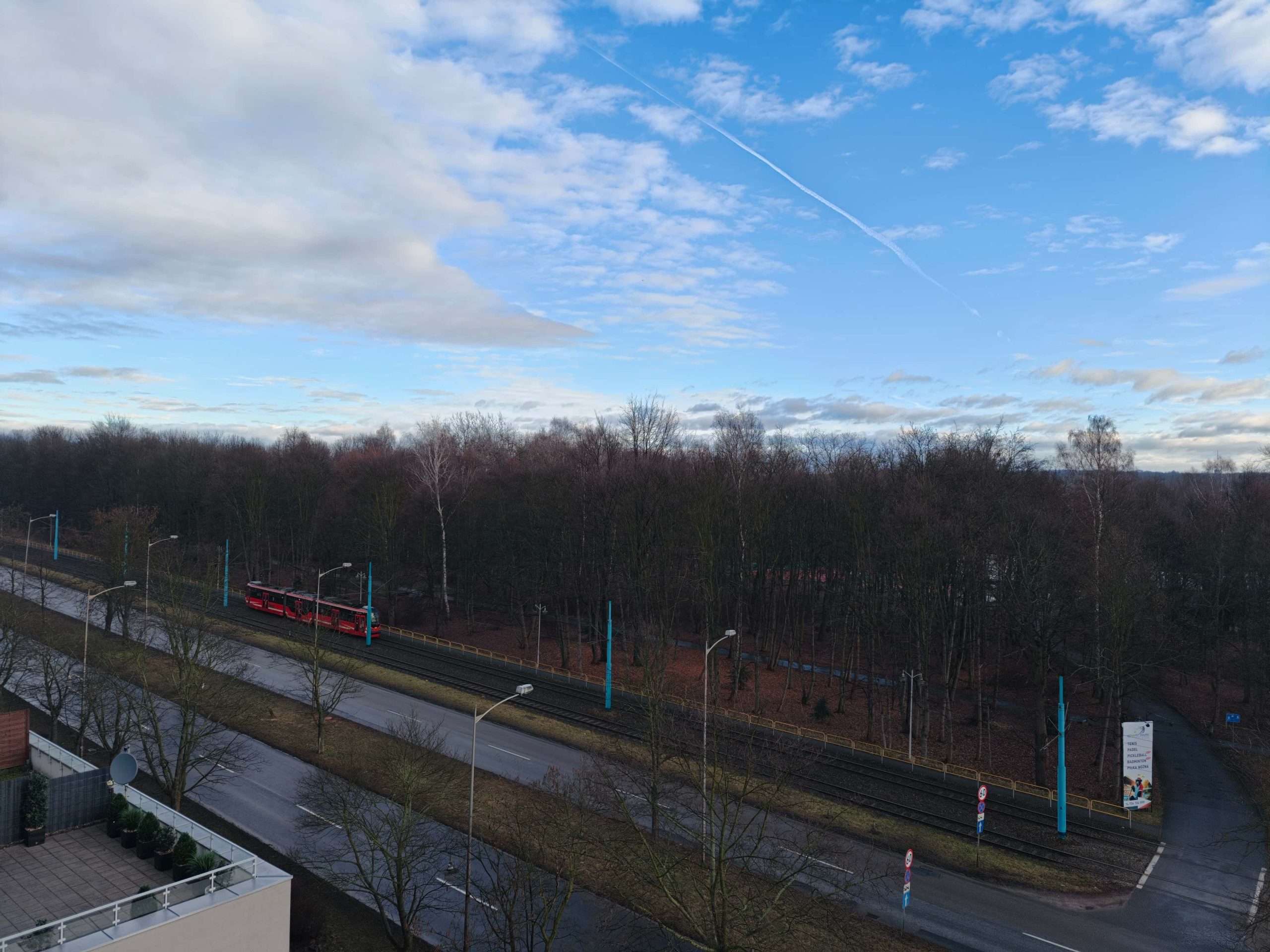 Słoneczna pogoda - OPPO Find X9 Słoneczna pogoda - OPPO Find X9
