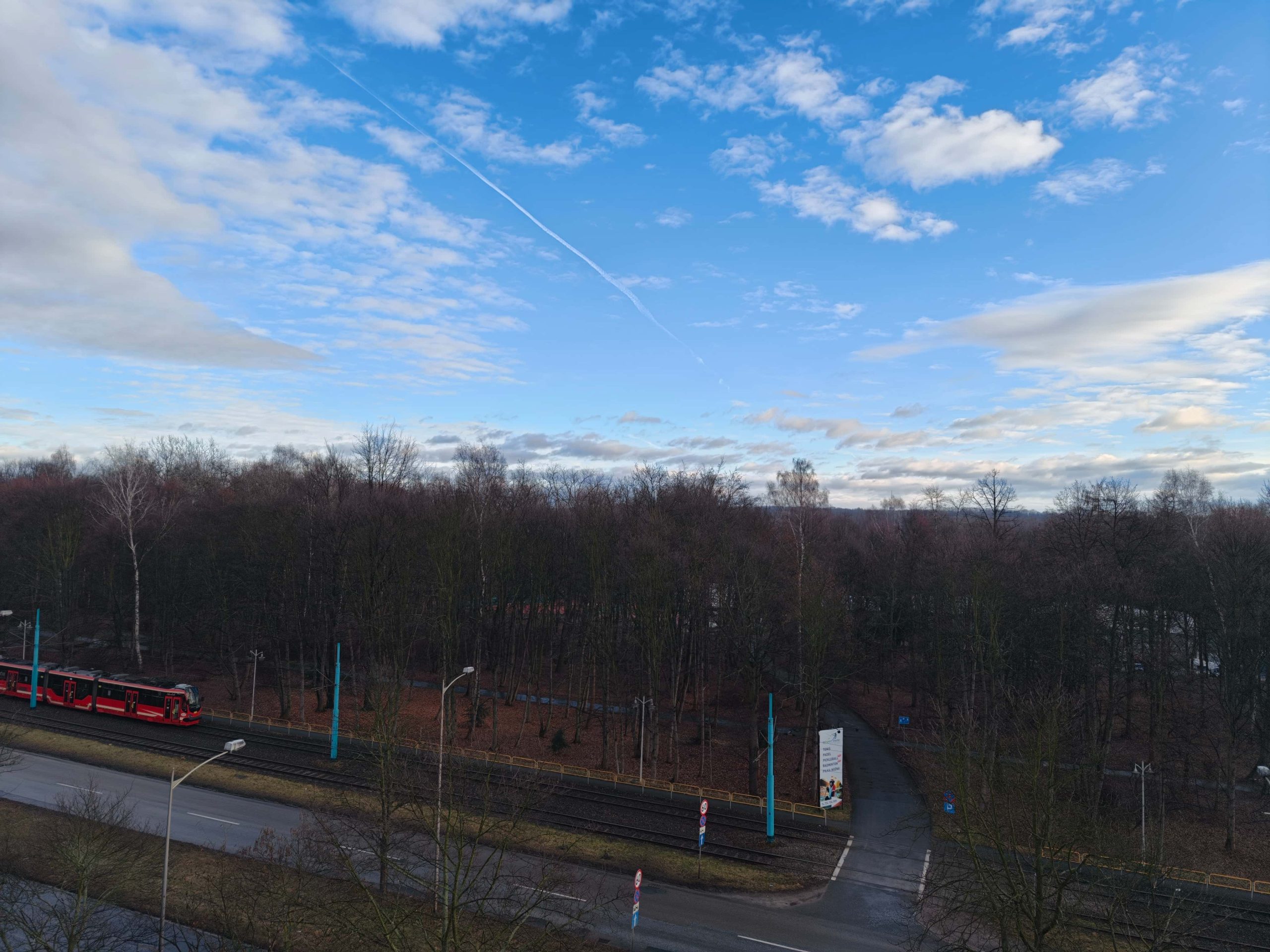 Słoneczna pogoda - OPPO Find X9 Słoneczna pogoda - OPPO Find X9