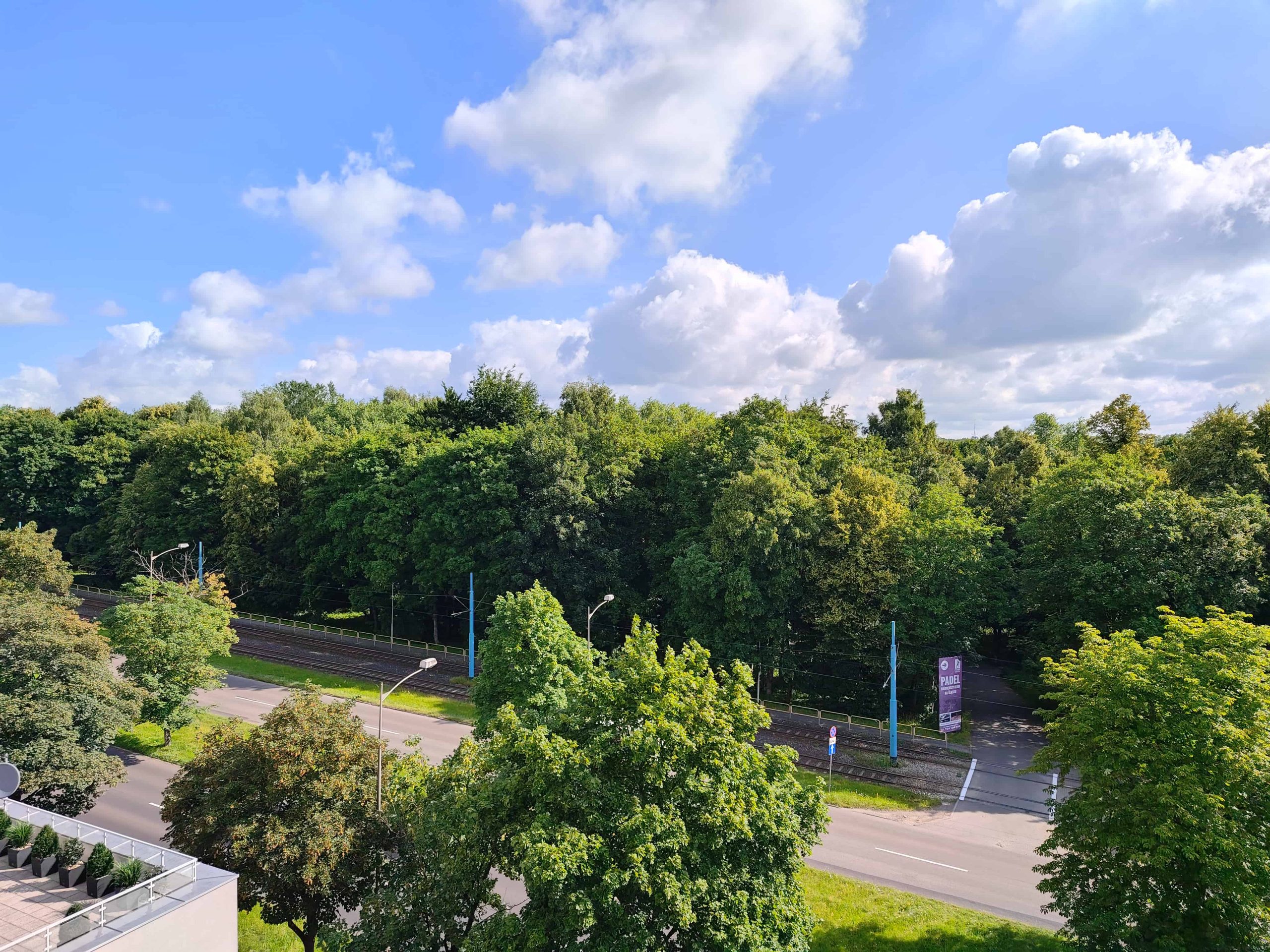Słoneczna pogoda - Redmagic 10 Pro