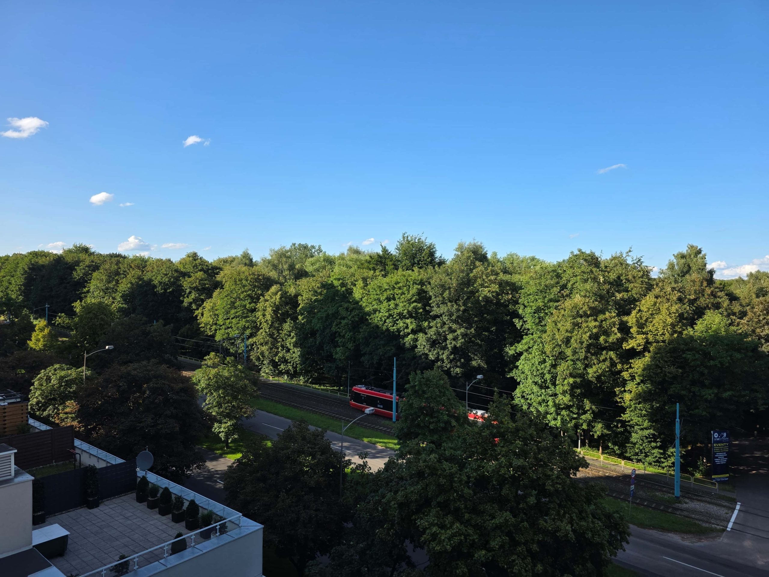 Słoneczna pogoda - Samsung Galaxy S25 Ultra