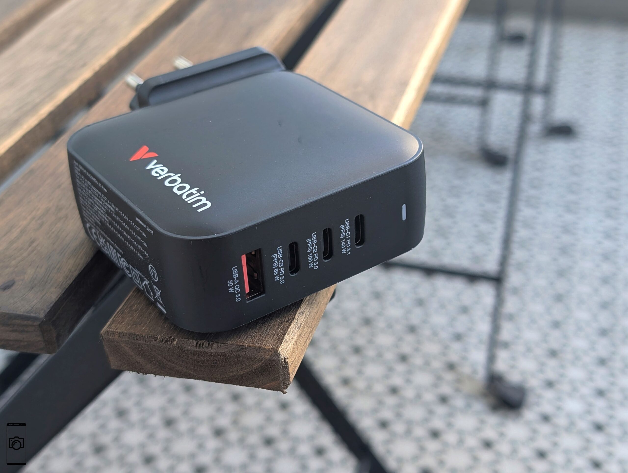 Verbatim GaN Charger 165W