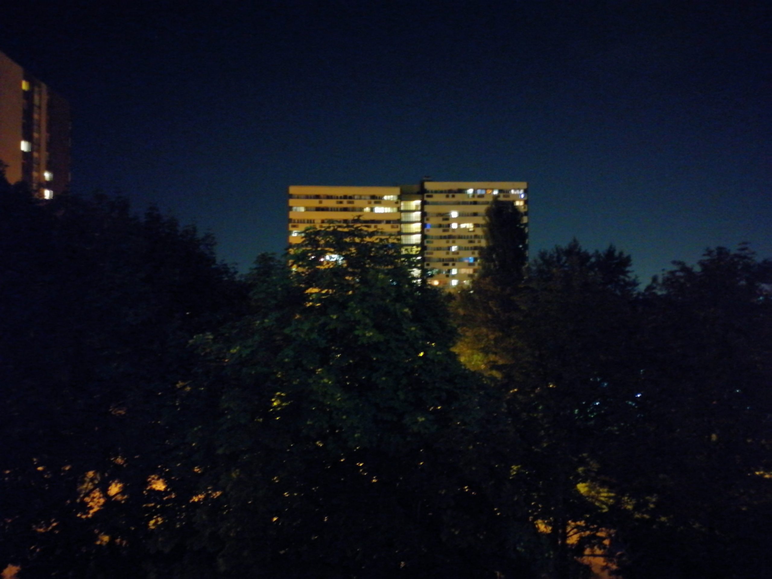 Zdjęcia nocne - Huawei Nova Y70