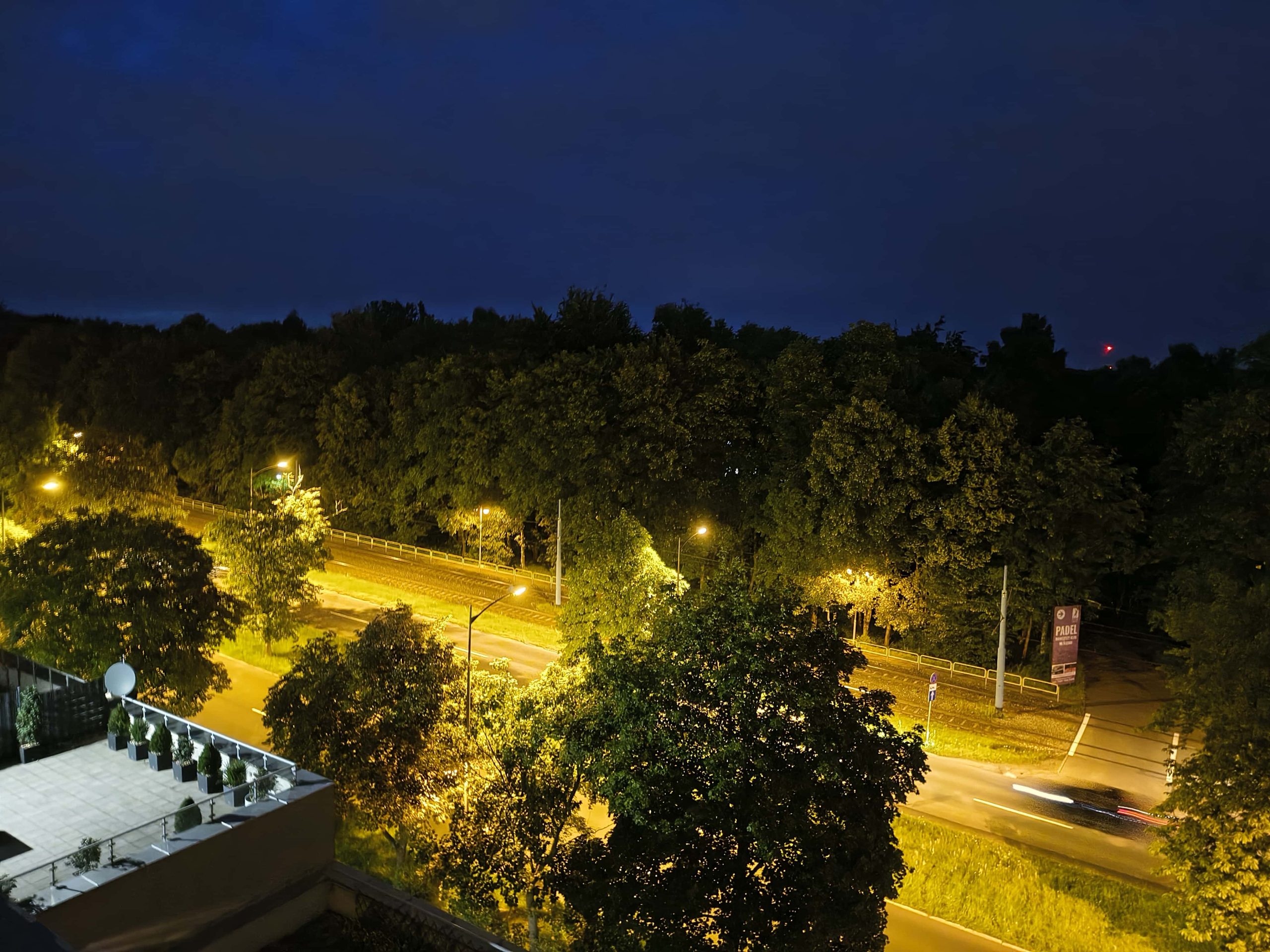 Zdjęcia nocne - Motorola Edge 60