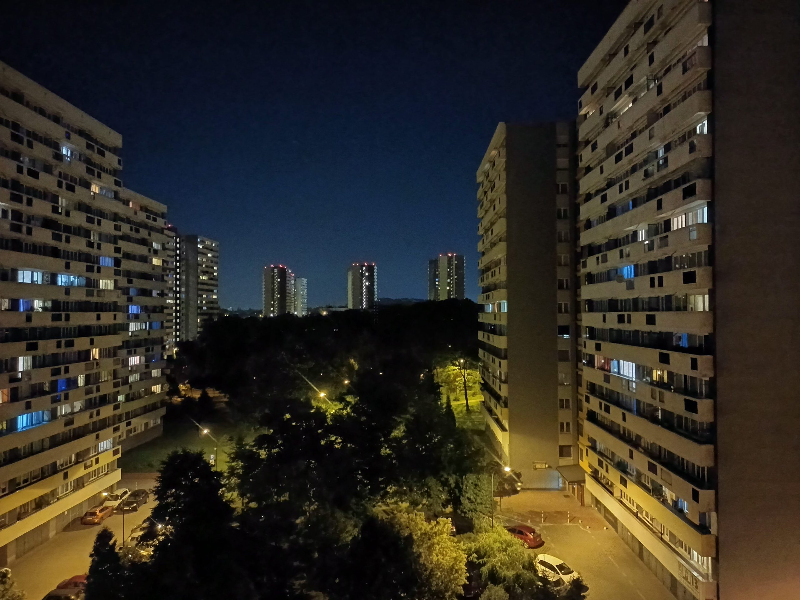 Zdjęcia nocne - realme Narzo 30