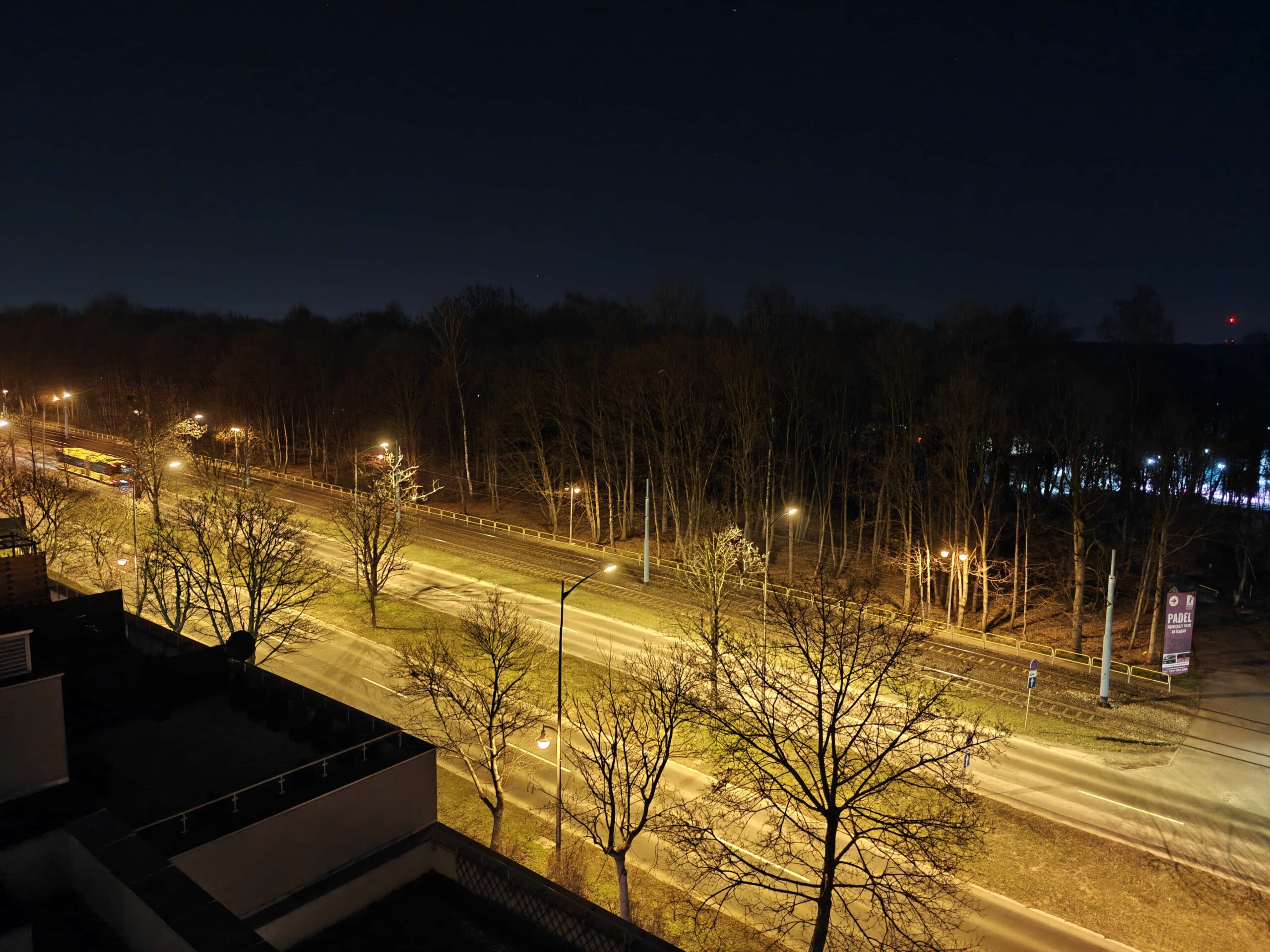 Zdjęcia nocne - OnePlus 13