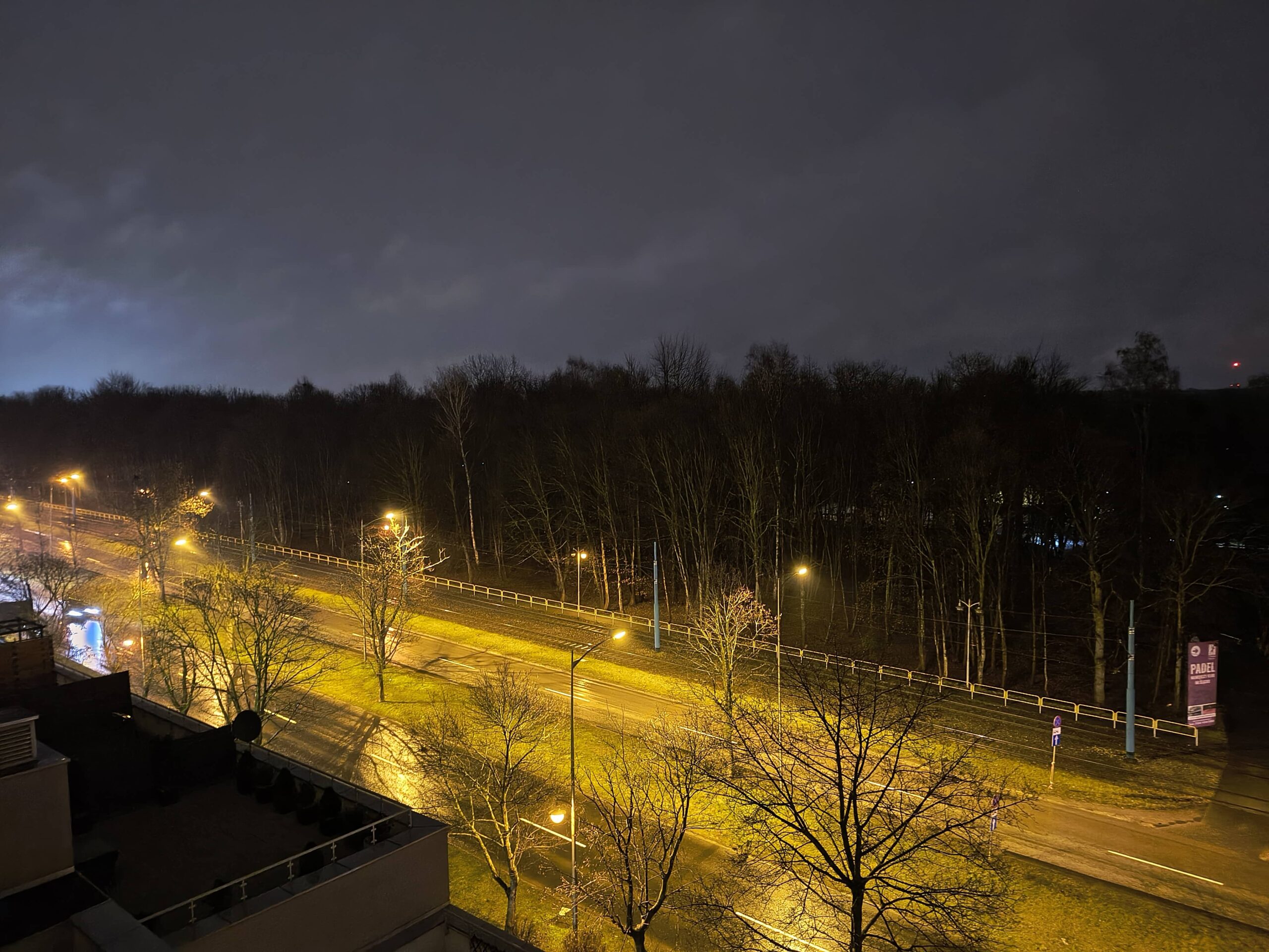 Zdjęcia nocne - Thinkphone 25 by Motorola