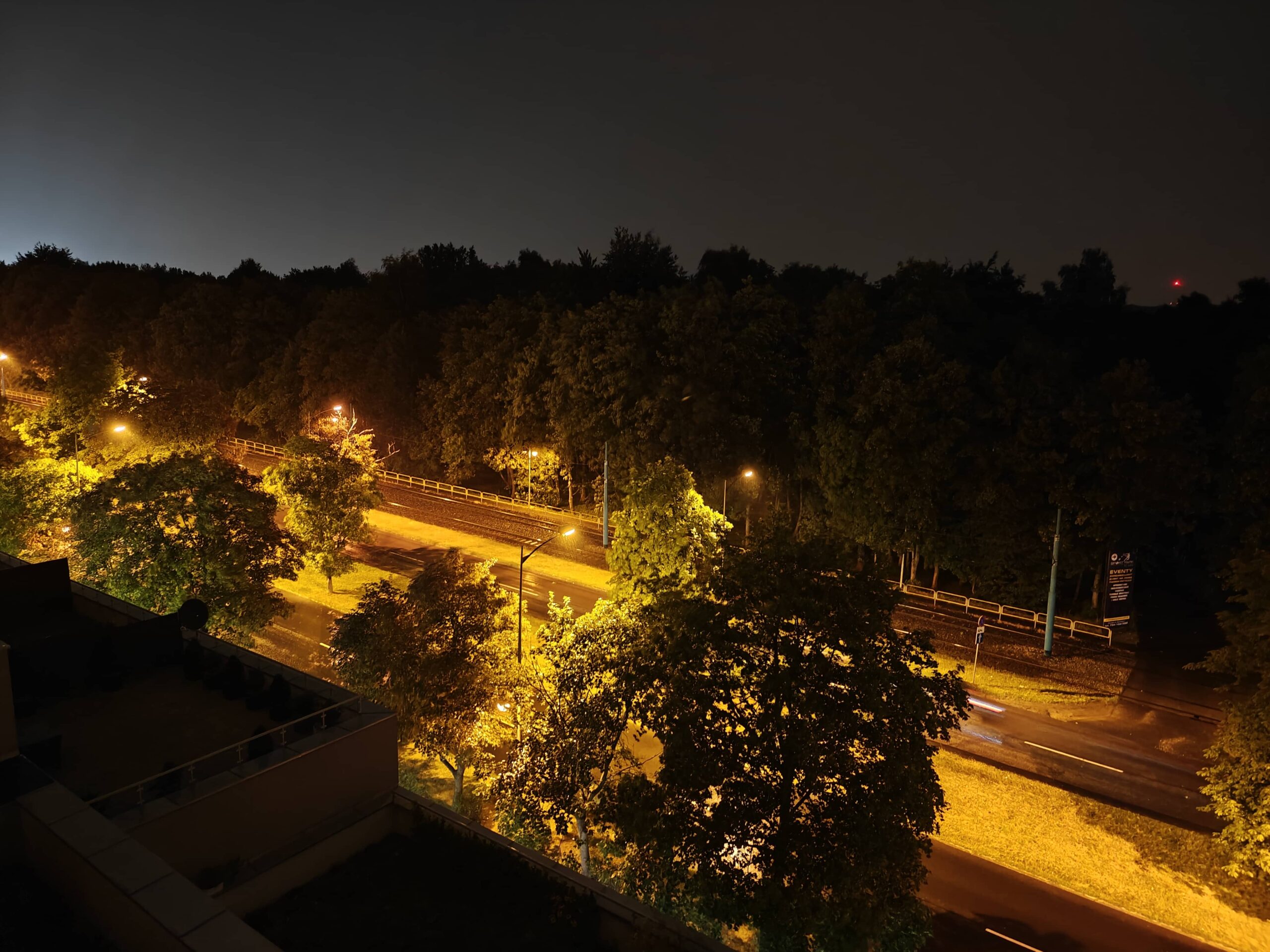 Zdjęcia nocne - realme GT 6