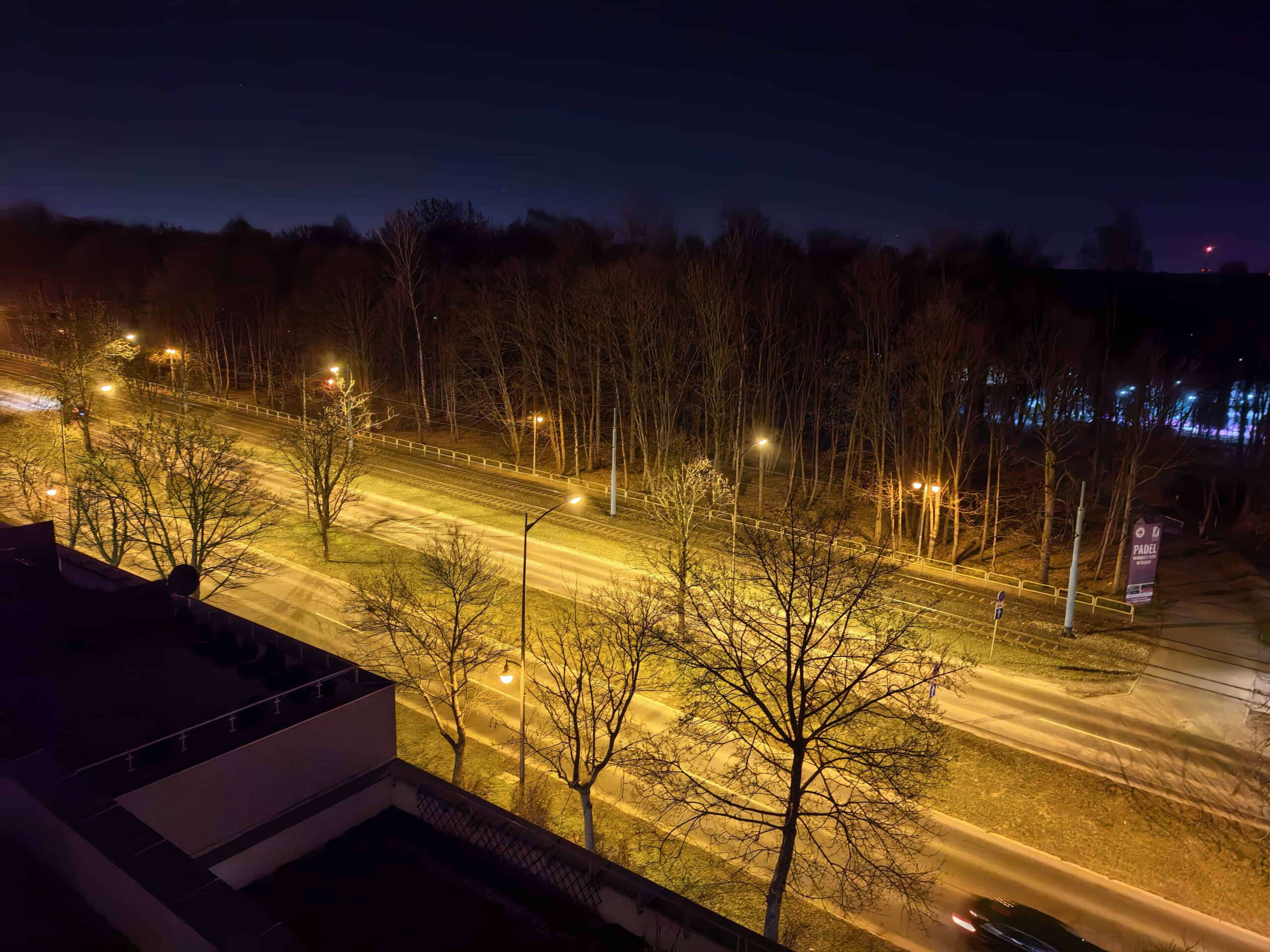 Zdjęcia nocne - Huawei Mate X6