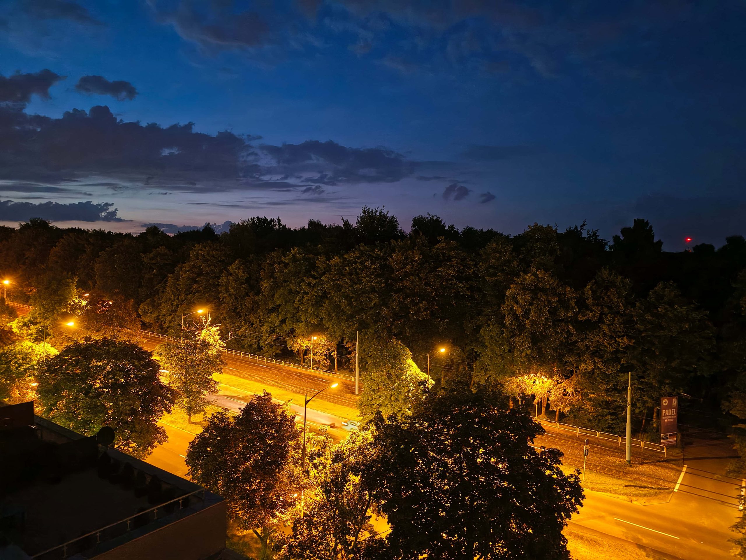 Zdjęcia nocne - Motorola Edge 60 Fusion Zdjęcia nocne - Motorola Edge 60 Fusion