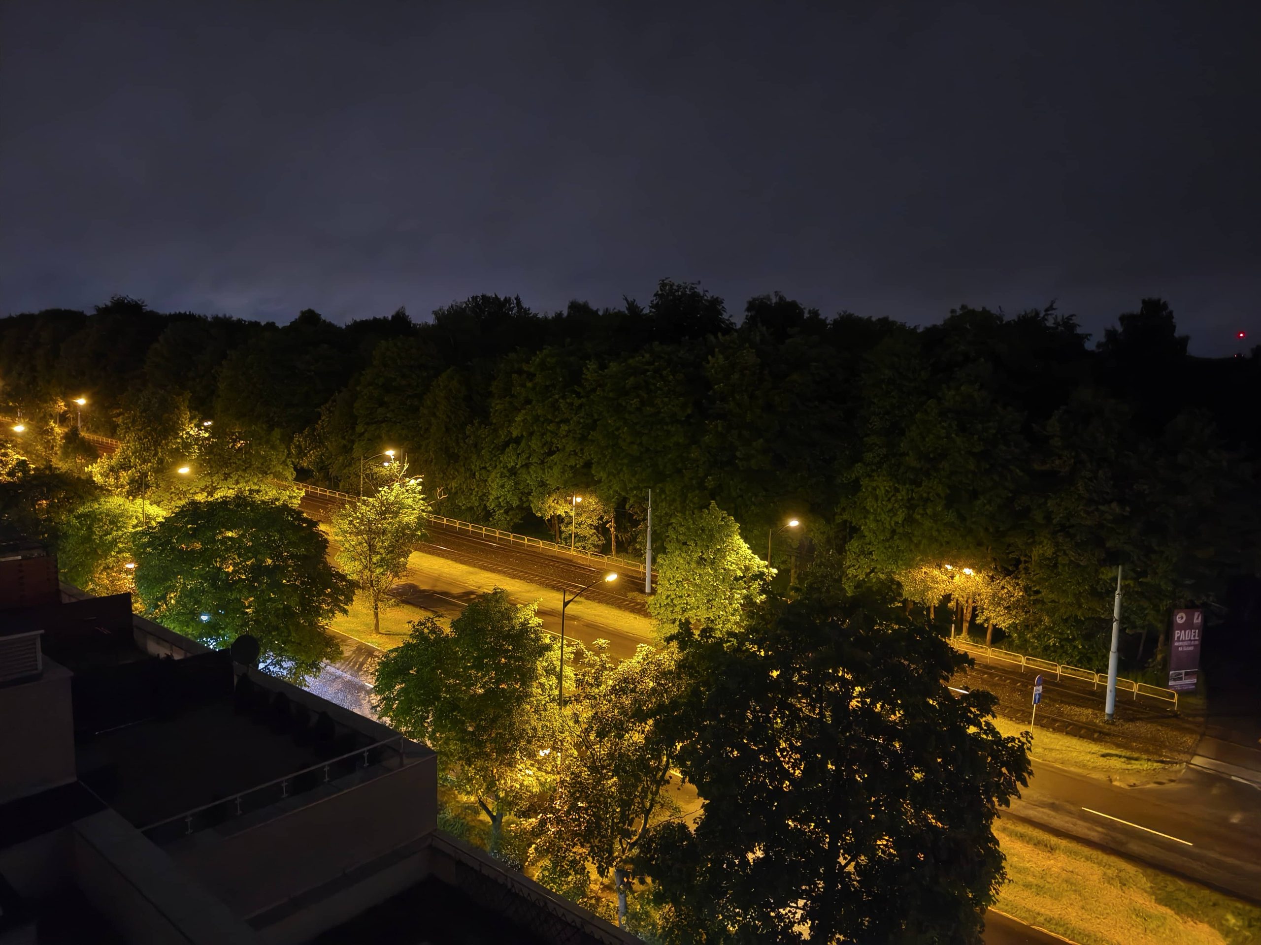 Zdjęcia nocne - Motorola Edge 60 Pro
