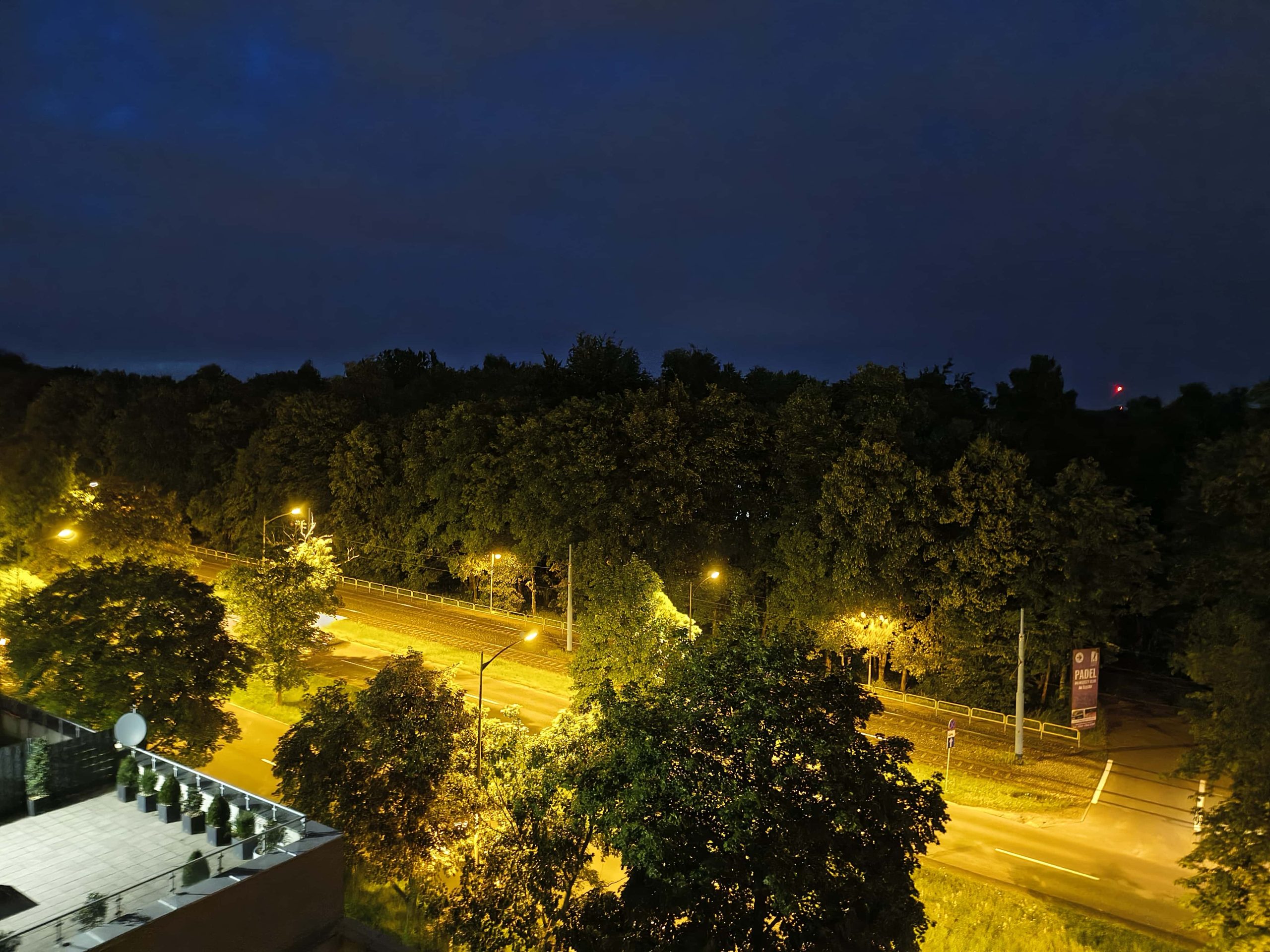 Zdjęcia nocne - Motorola Edge 60