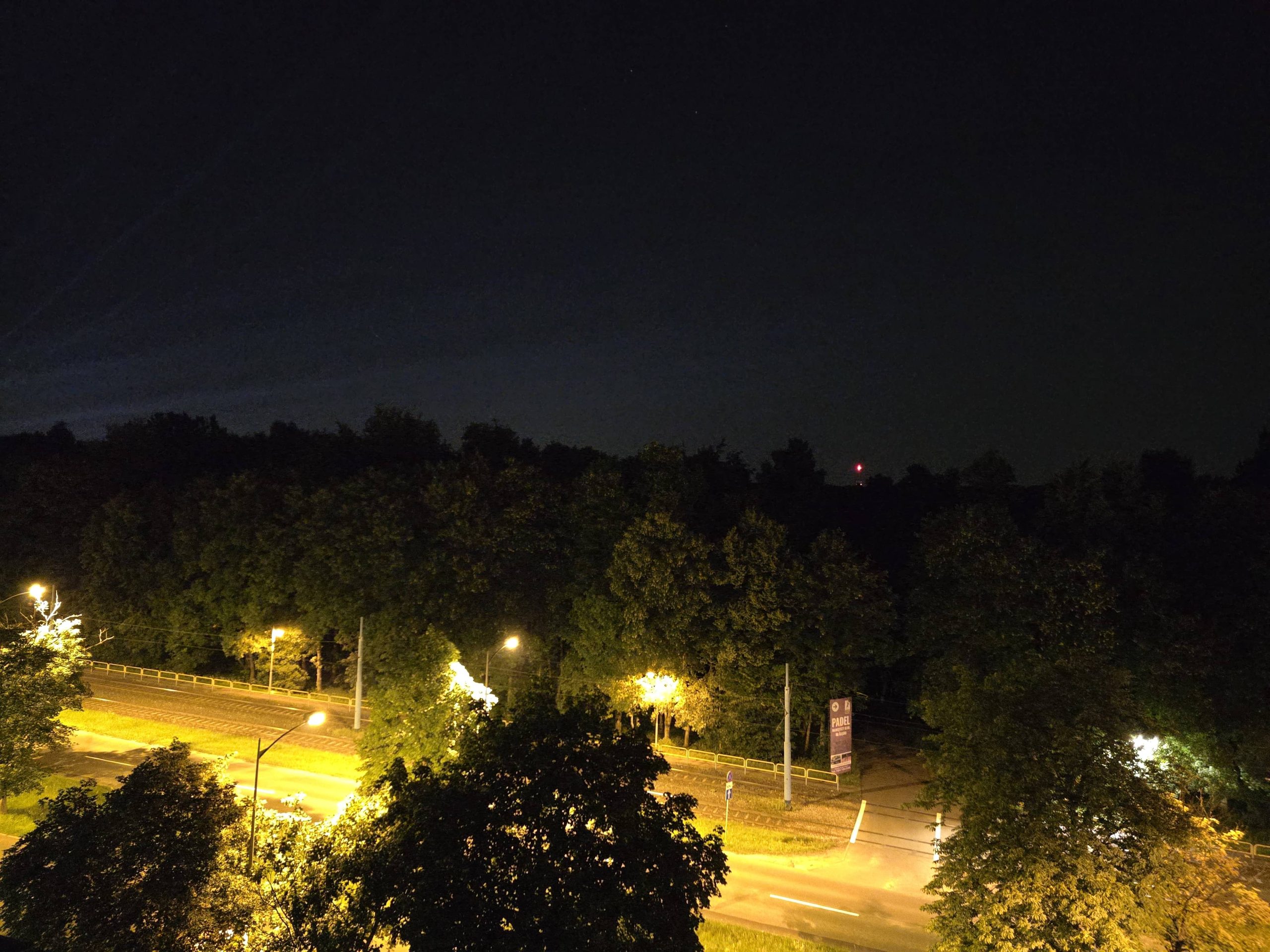 Zdjęcia nocne - Samsung Galaxy S25 Edge