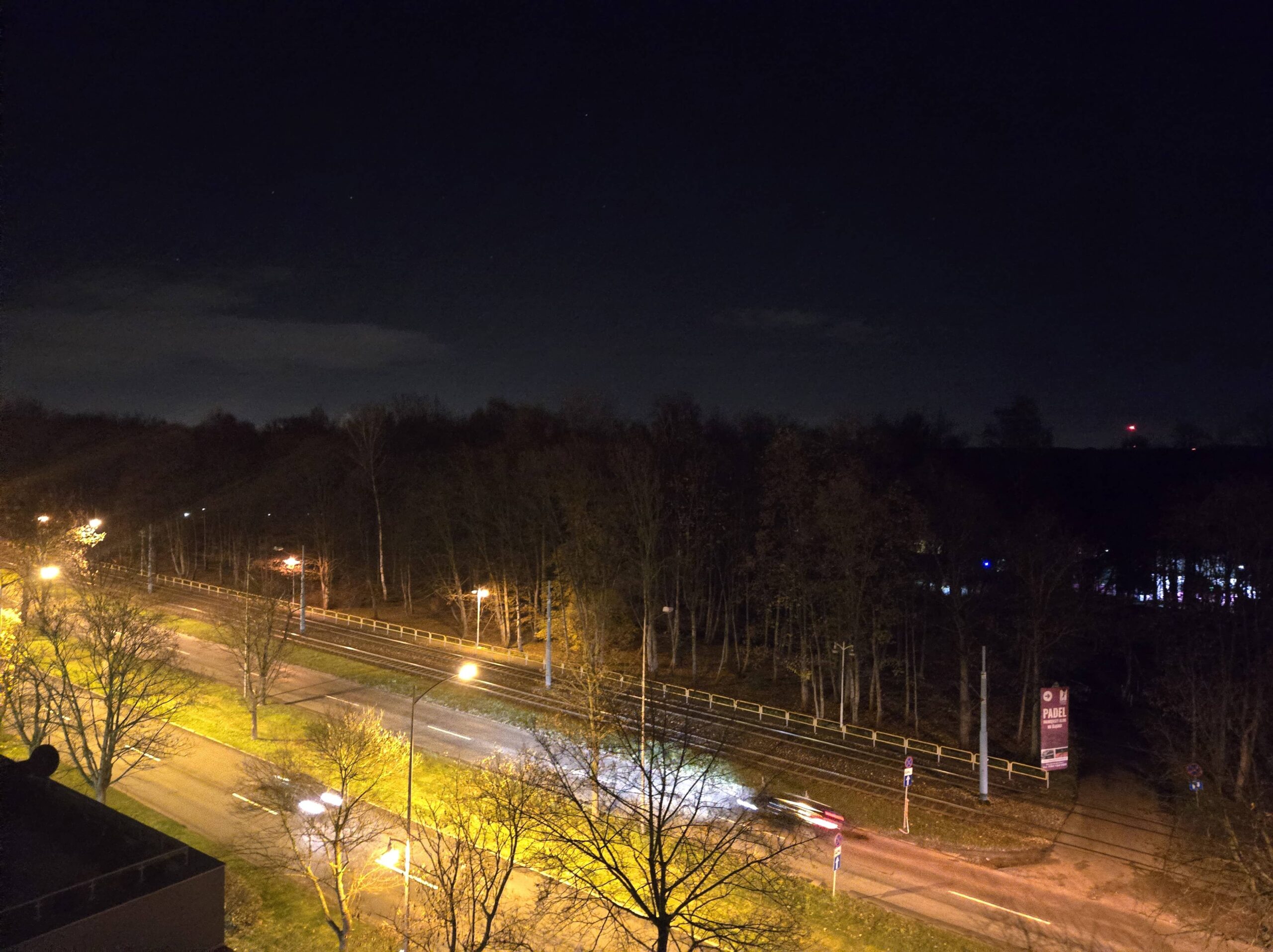 Zdjęcia nocne - Samsung Galaxy Z Flip6