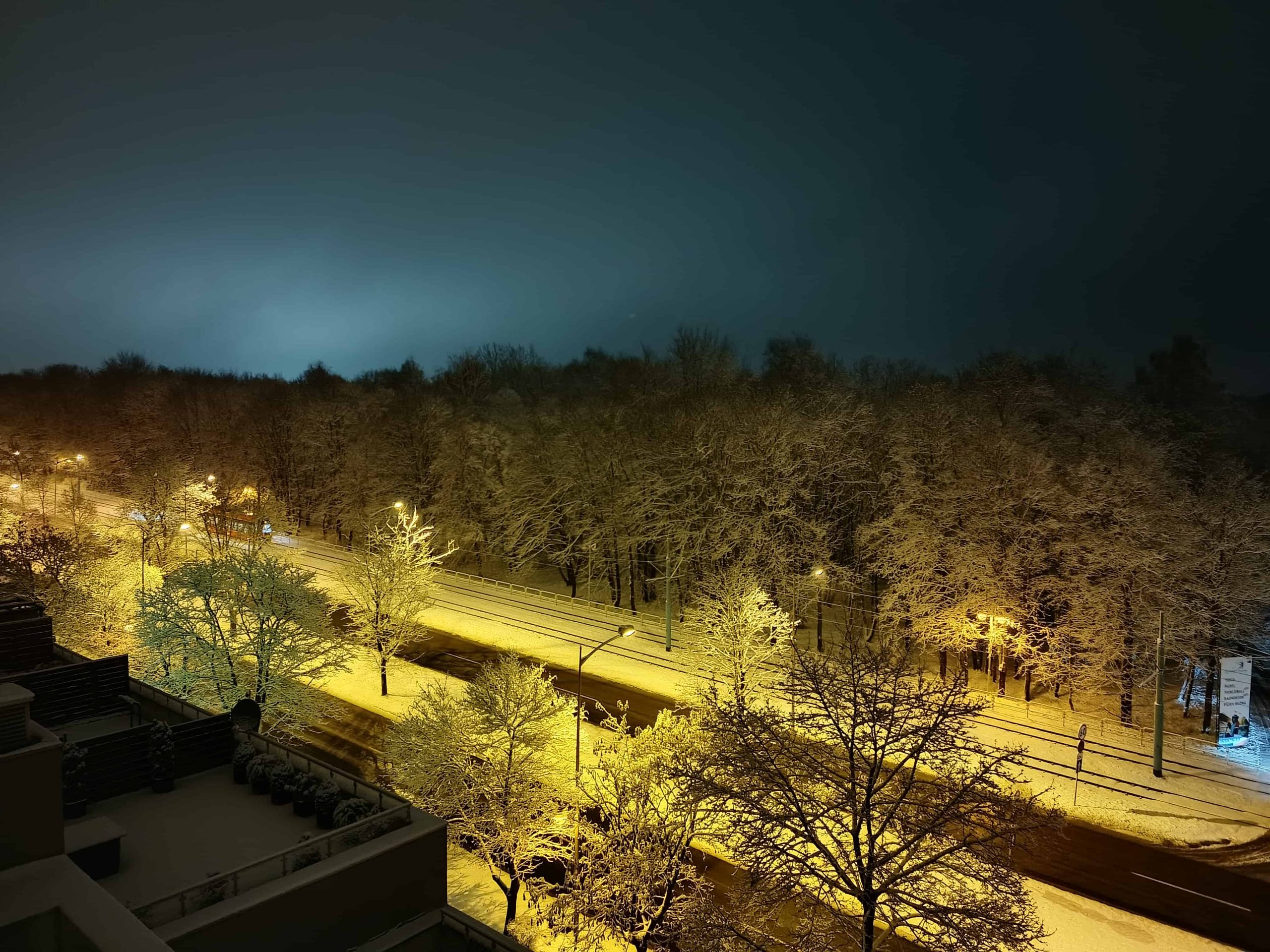 Zdjęcia nocne - nubia Focus 2 Ultra