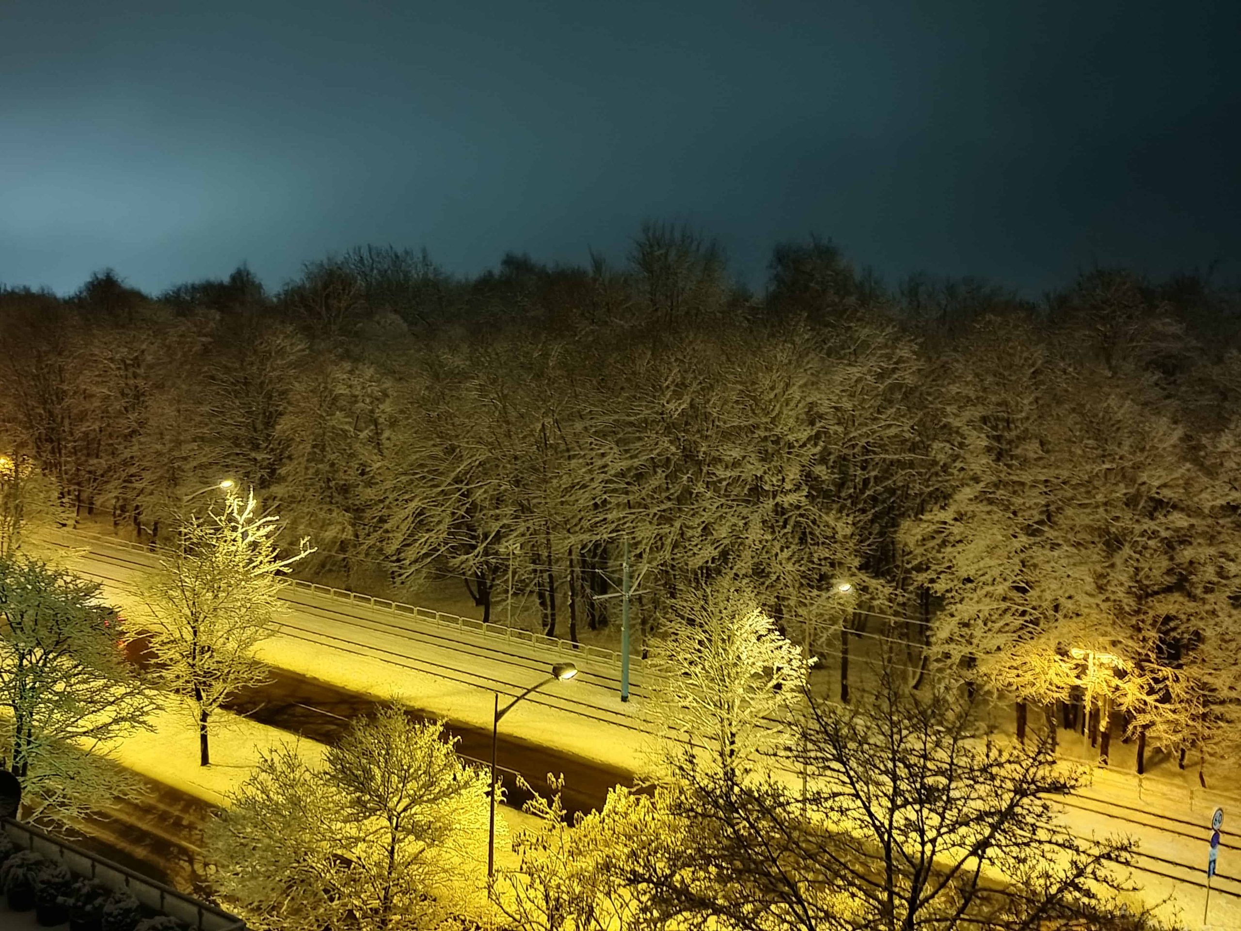 Zdjęcia nocne - nubia Focus 2 Ultra