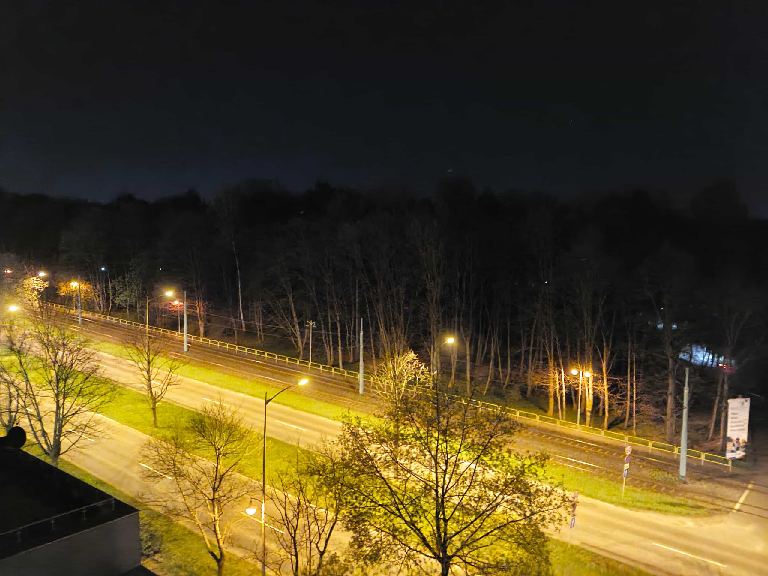 Zdjęcia nocne - realme 16 Zdjęcia nocne - realme 16