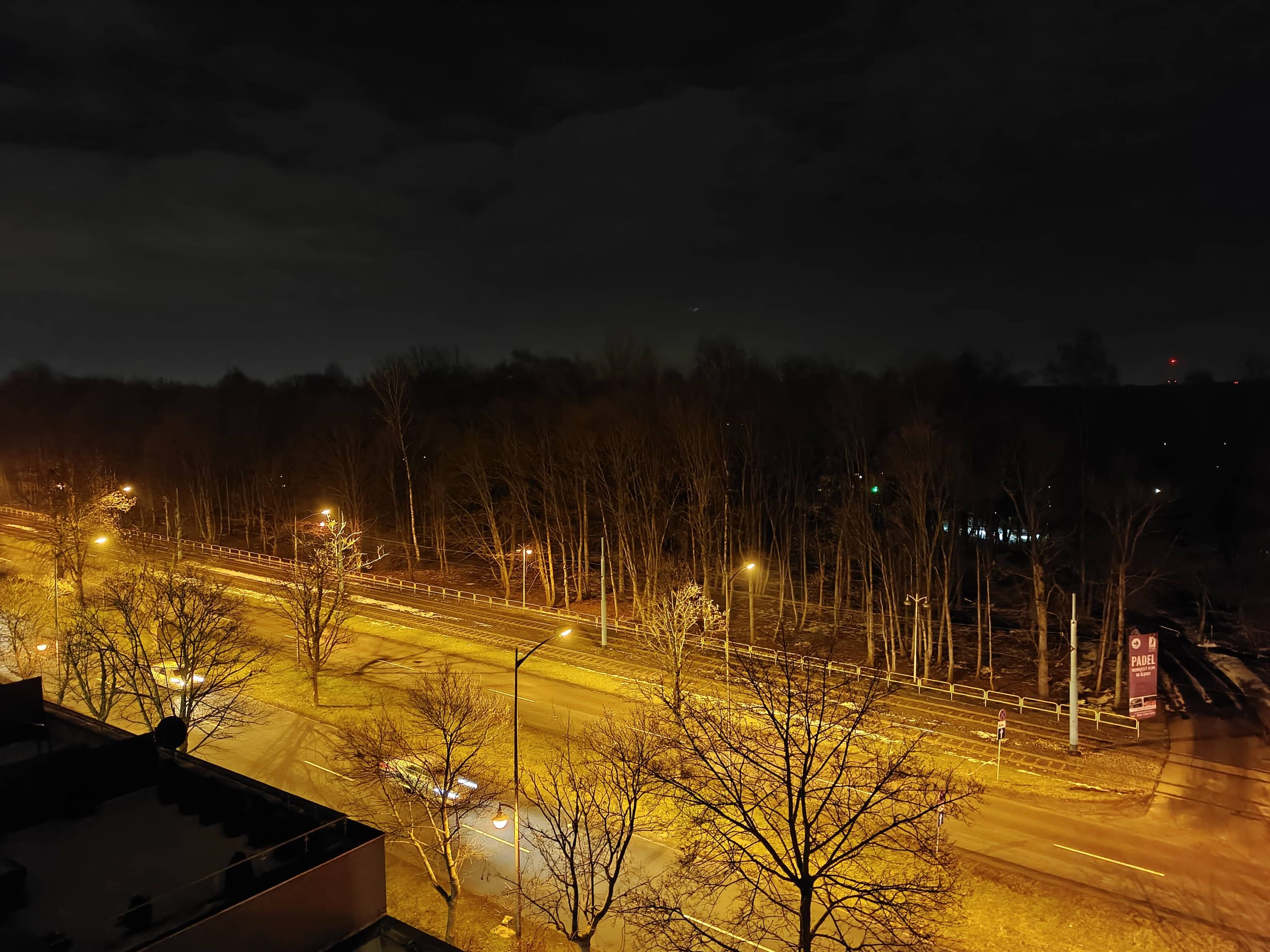 Zdjęcia nocne - realme GT7 Pro