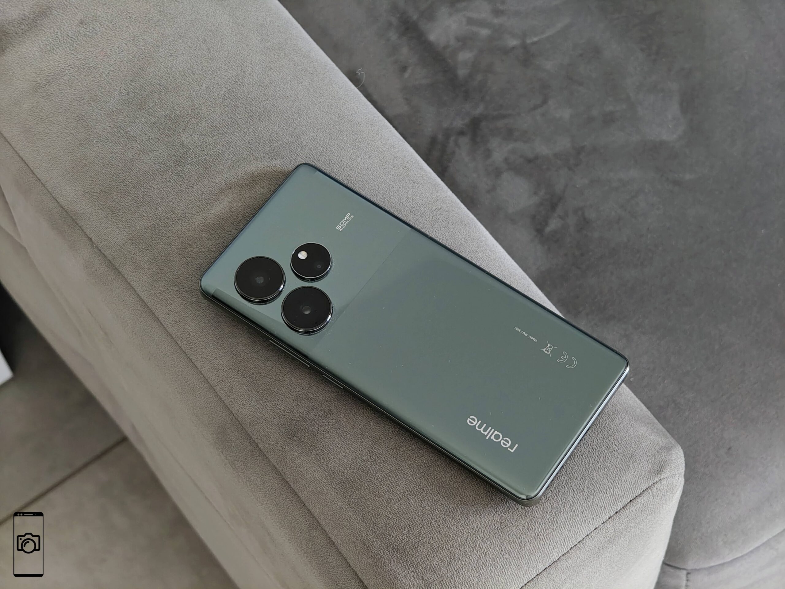 realme GT 6