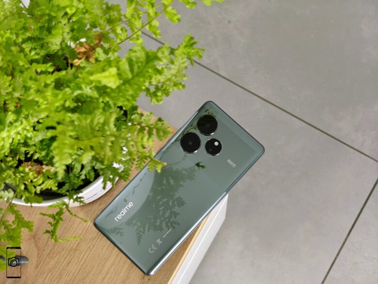 realme GT 6