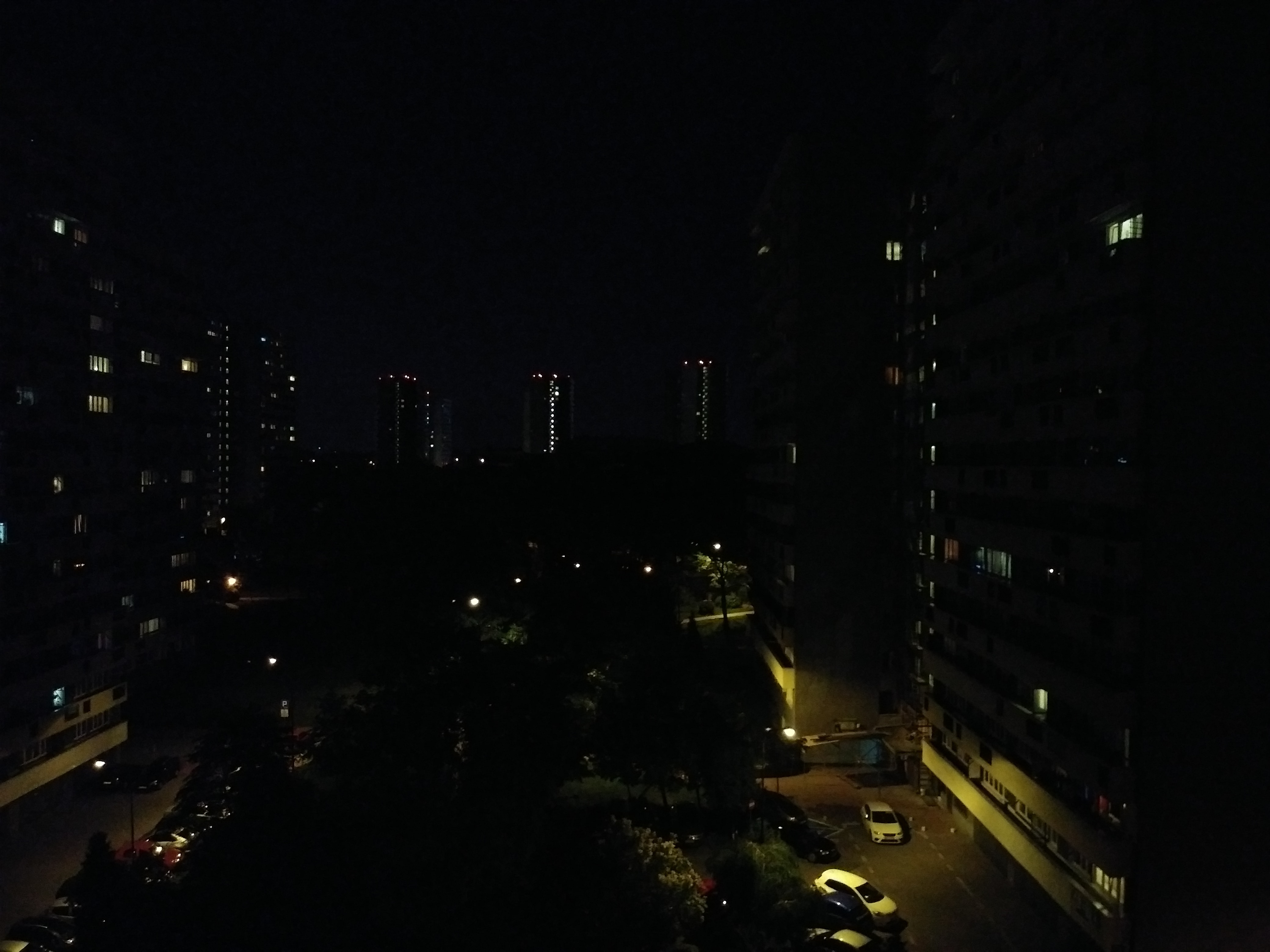 Zdjęcia nocne - LG Q6