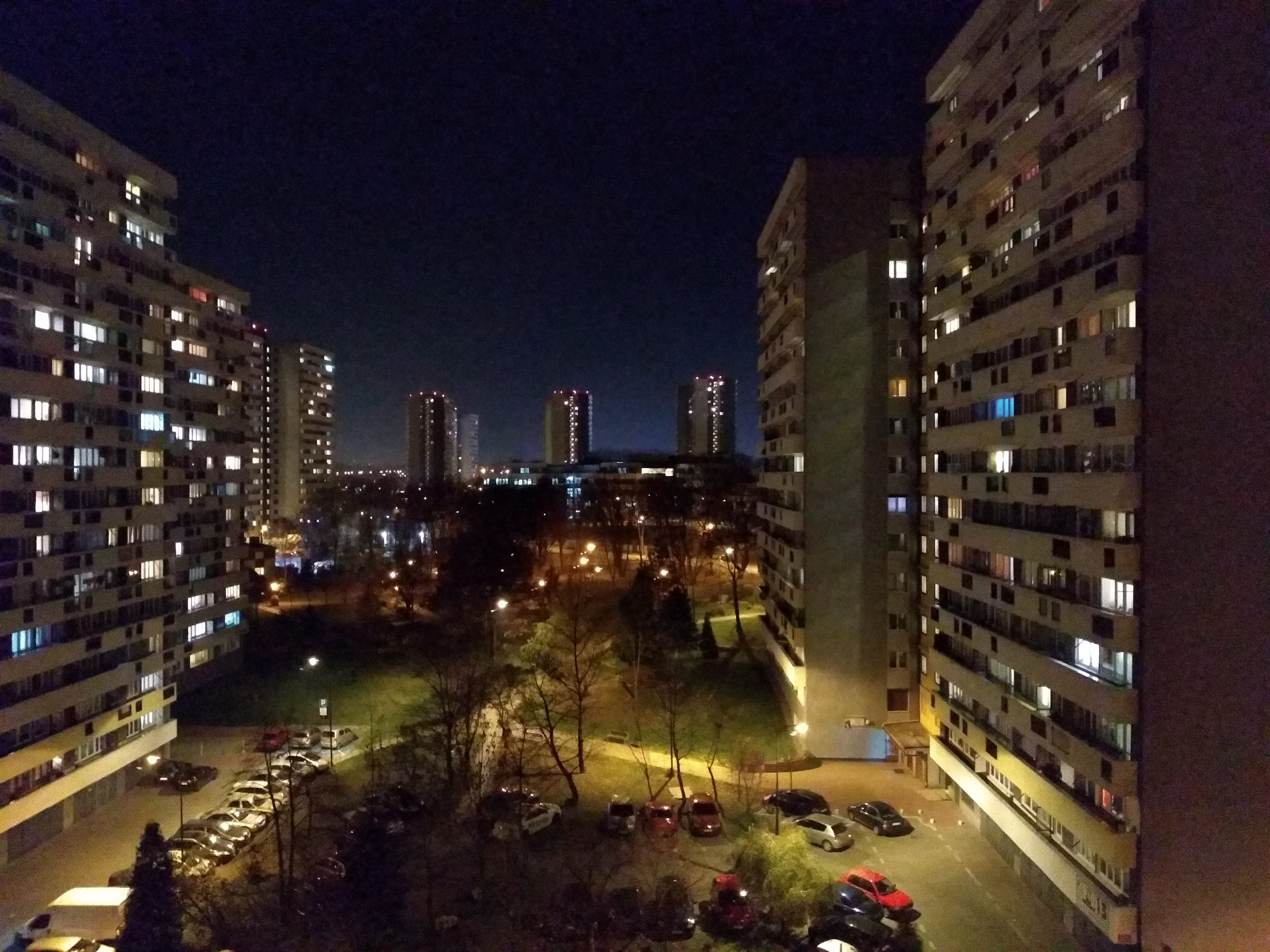 Zdjęcia nocne - Motorola Moto E5