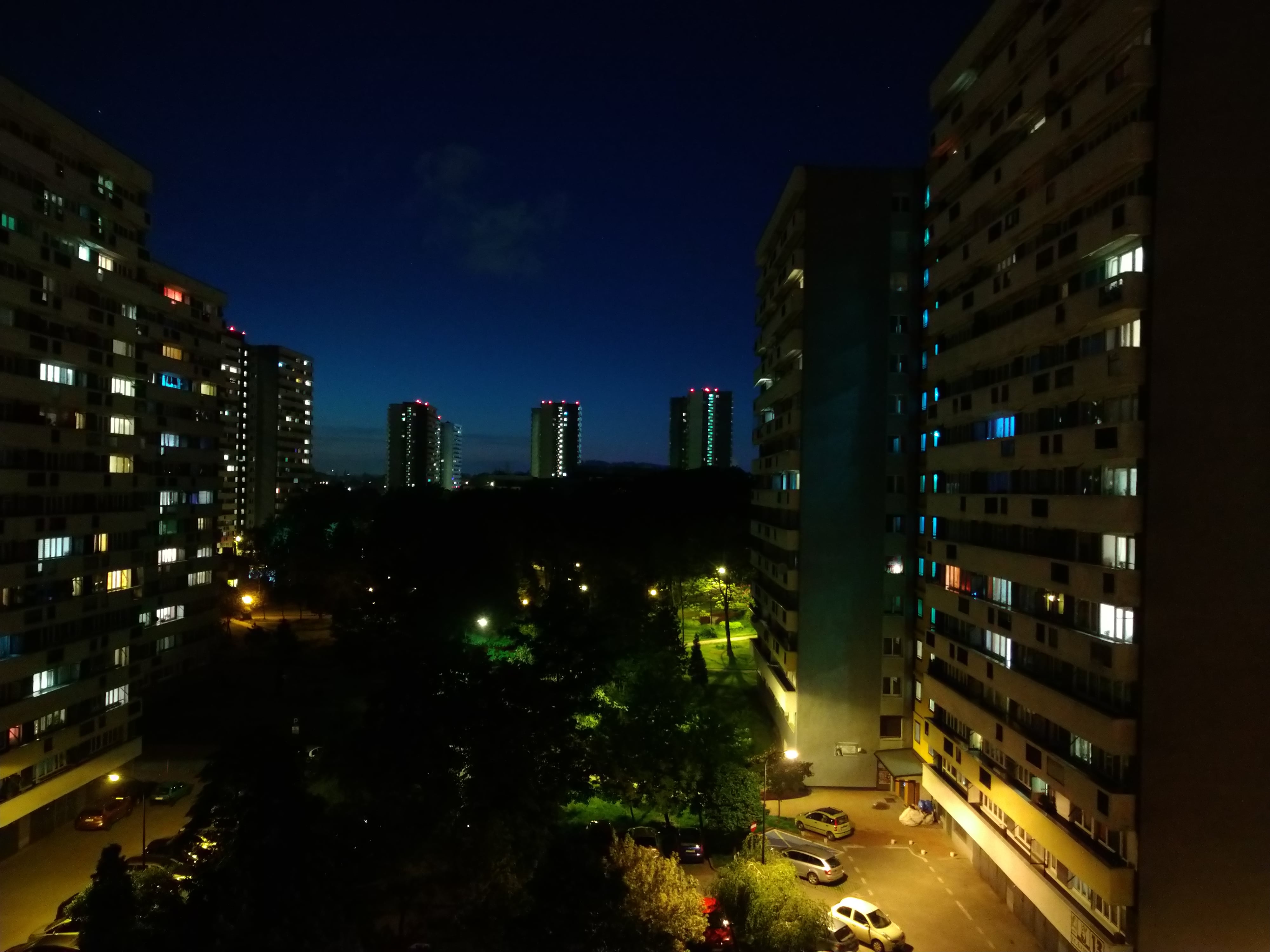 Zdjęcia nocne - Sony Xperia 10 Plus