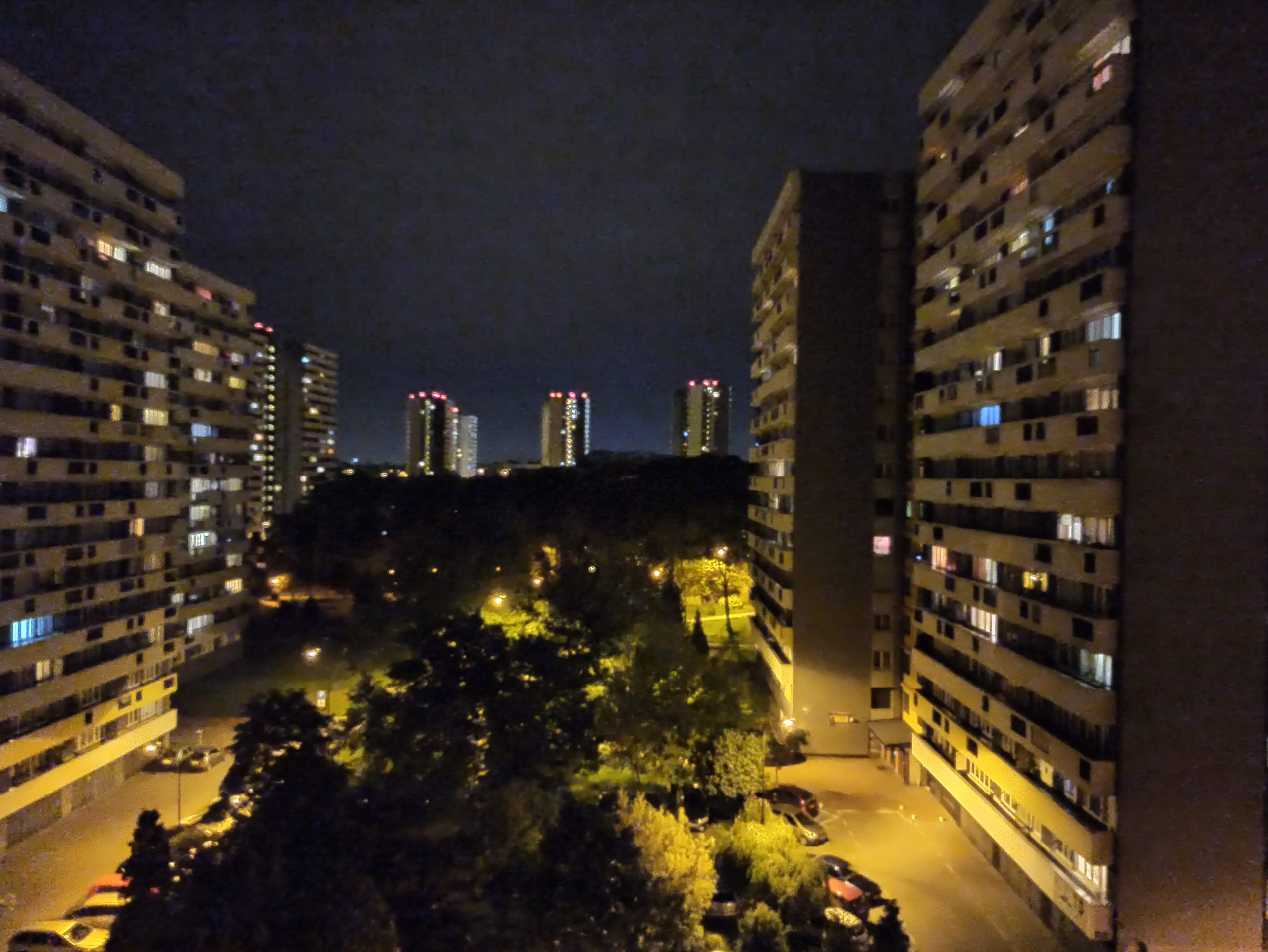 Zdjęcia nocne - Xiaomi Redmi Note 8 Pro