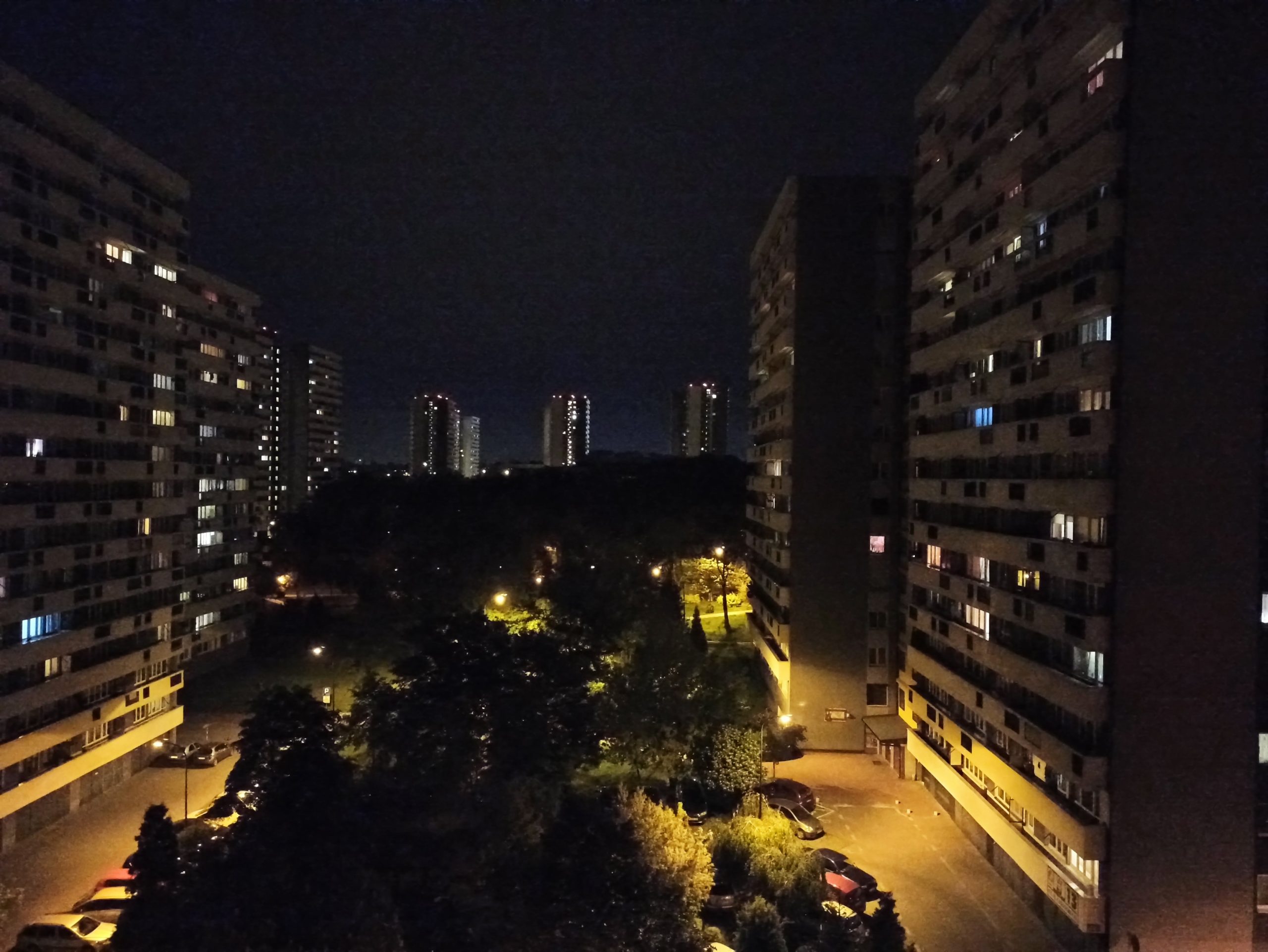 Zdjęcia nocne - Xiaomi Redmi Note 8 Pro